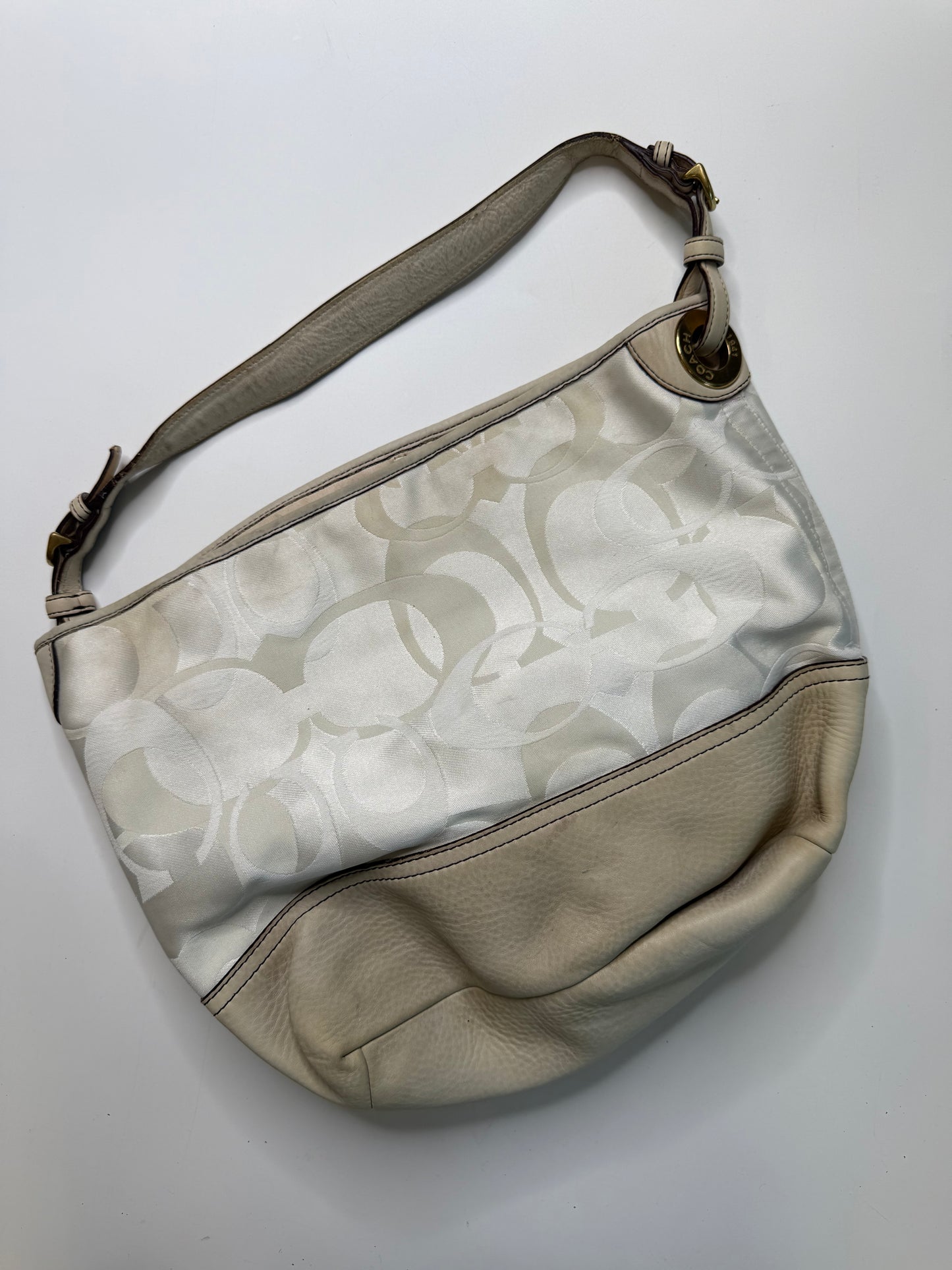 COACH VINTAGE SIGNATURE CANVAS HOBO BAG