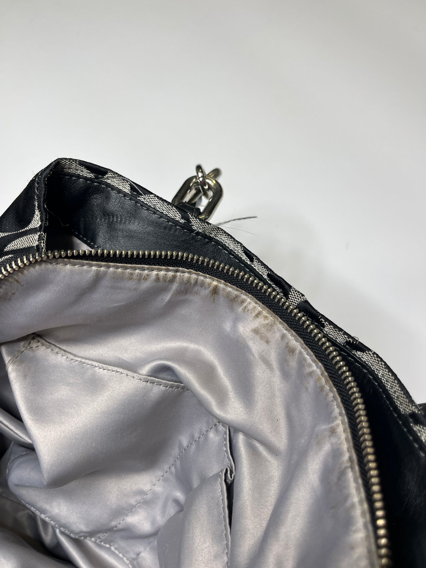 COACH MONOGRAM PURSE LEATHER