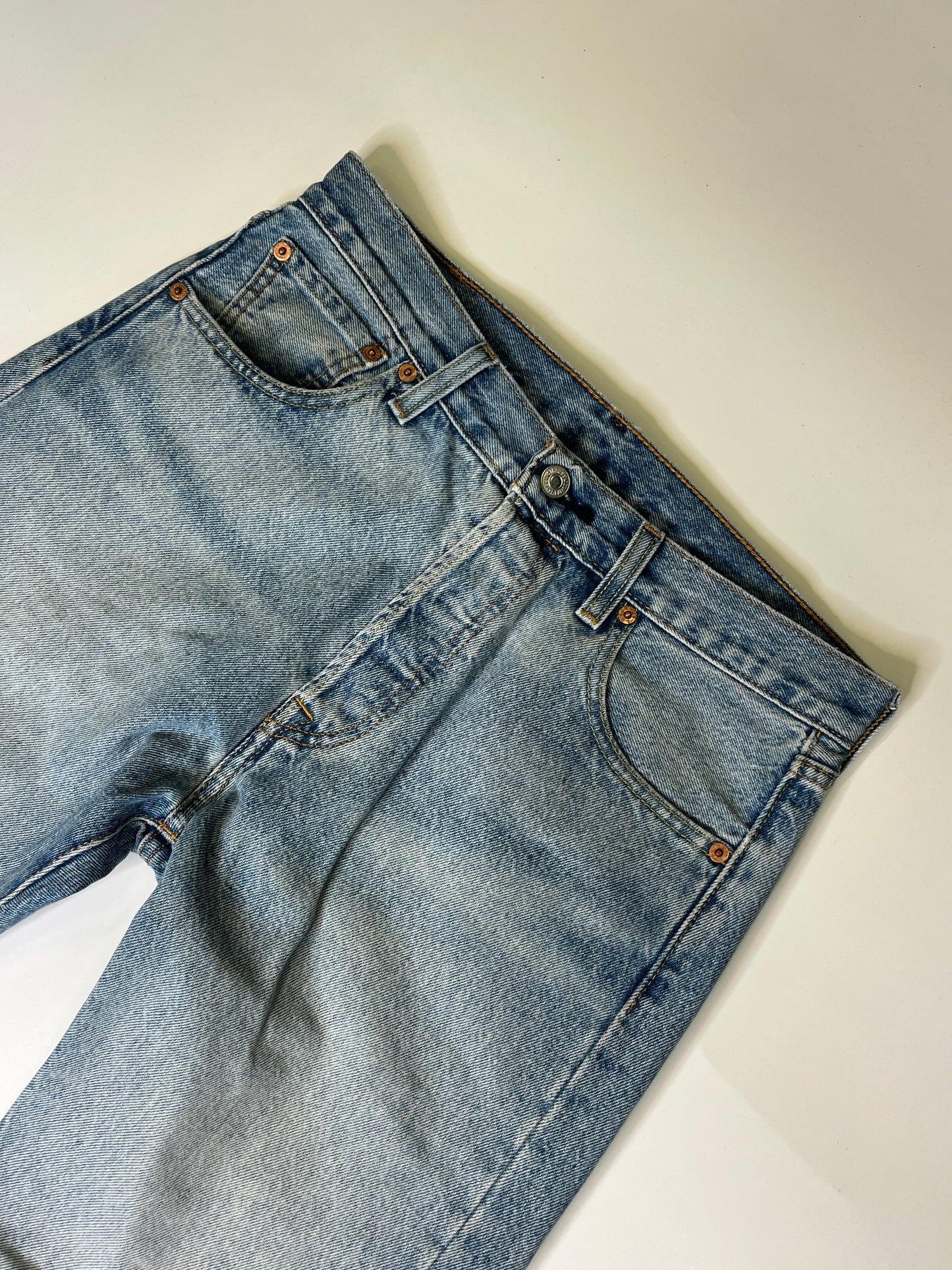 LEVIS 501 JEANS LIGHT WASH (W30 | L34)