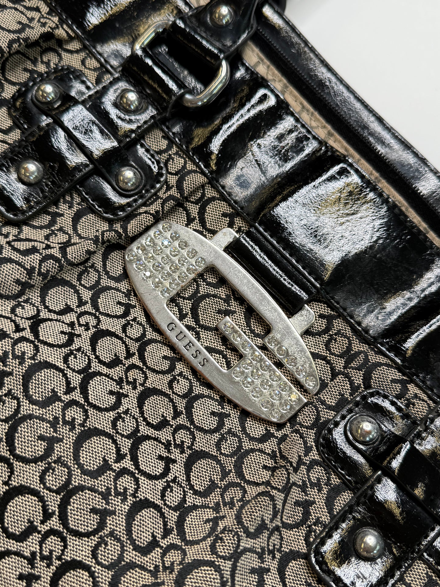 GUESS VINTAGE MONOGRAM RHINESTONE BUCKLE HANDBAG