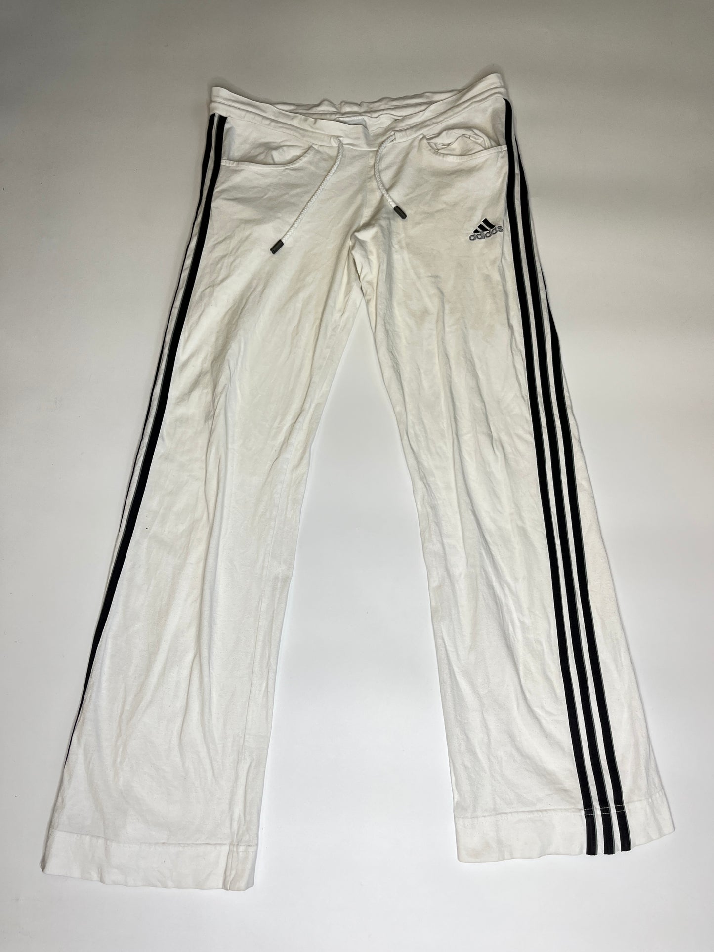 ADIDAS FLARED PANTS (M)