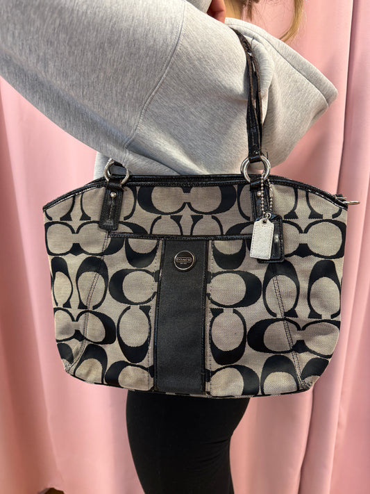 COACH MONOGRAM PURSE