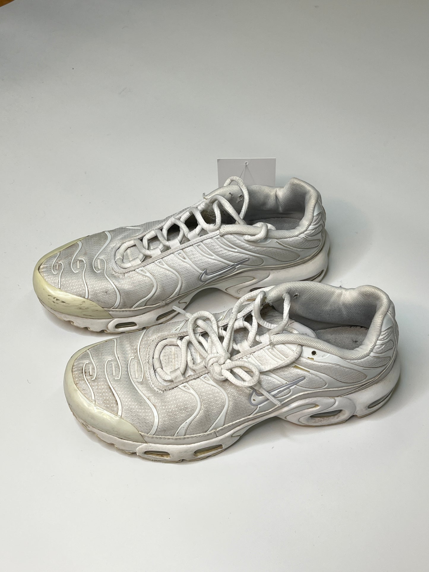 NIKE TN "TRIPLE WHITE" (39)