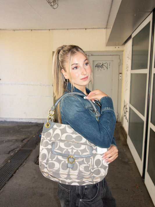 COACH MONOGRAM PURSE
