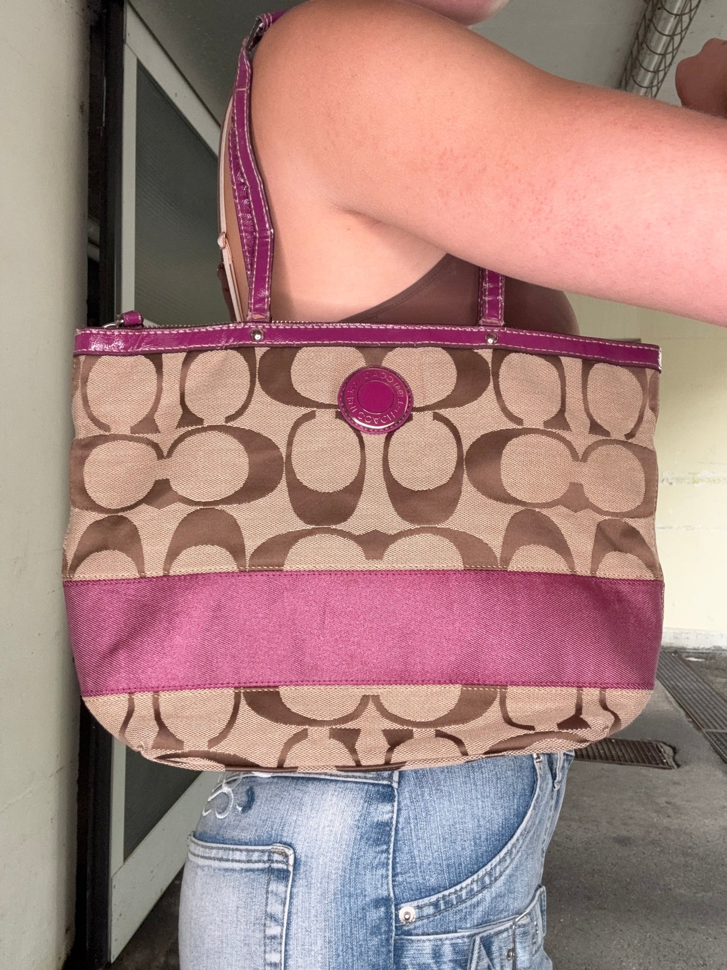 COACH VINTAGE SIGNATURE CANVAS MAGENTA TRIM TOTE BAG