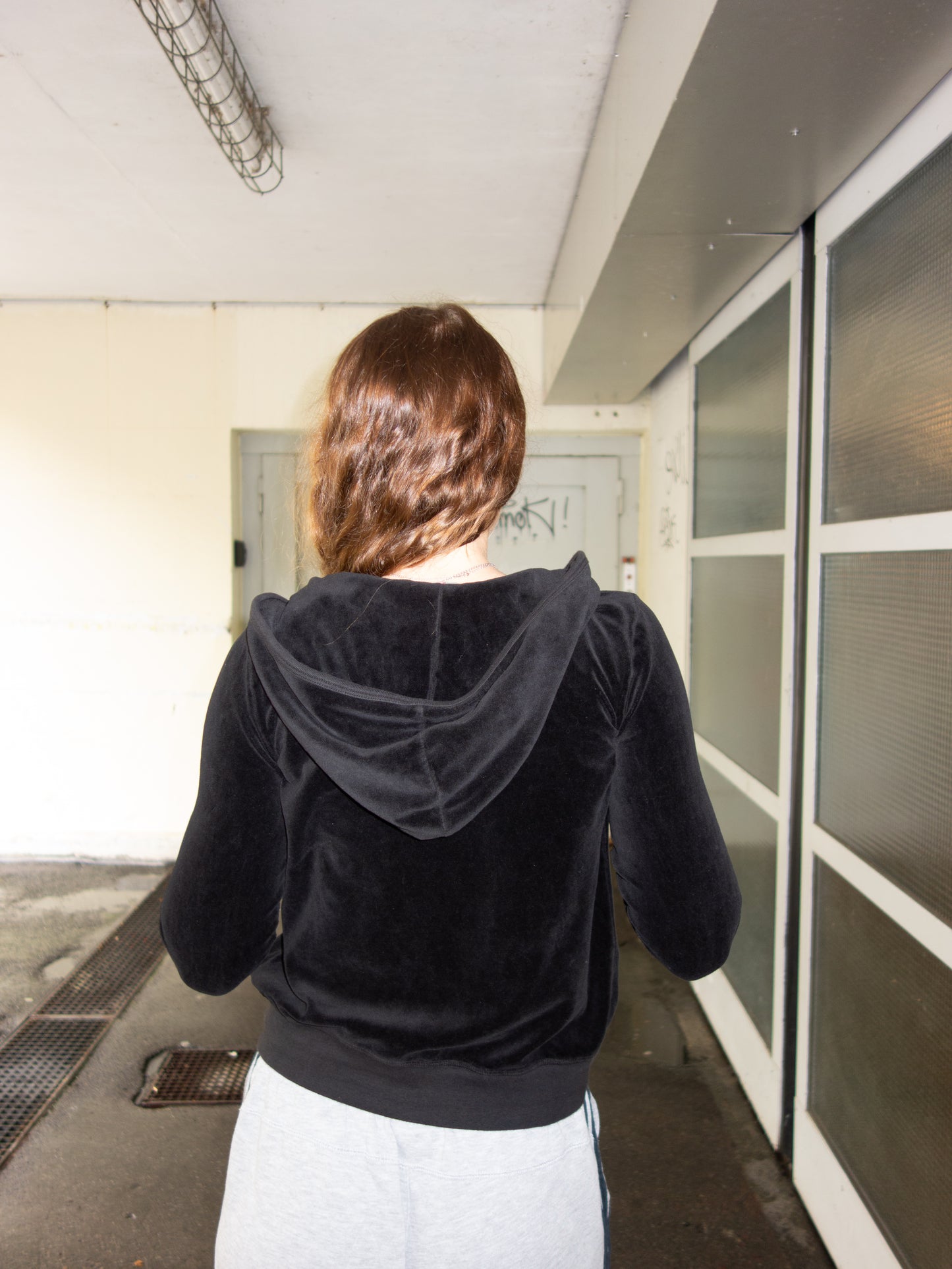 JUICY COUTURE ZIPPER BLACK  (M)