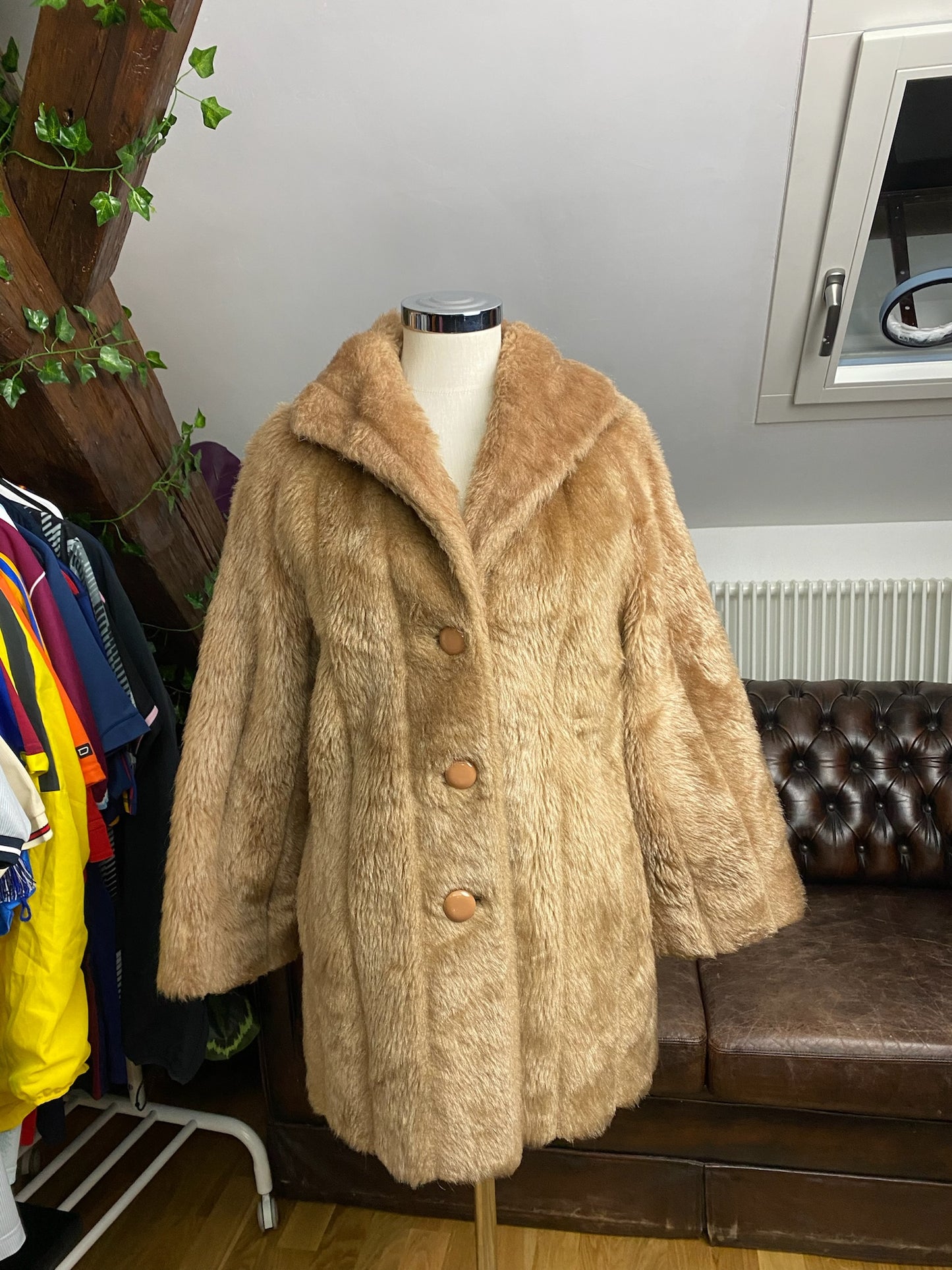 FAUX FUR COAT LIGHT BROWN (M)