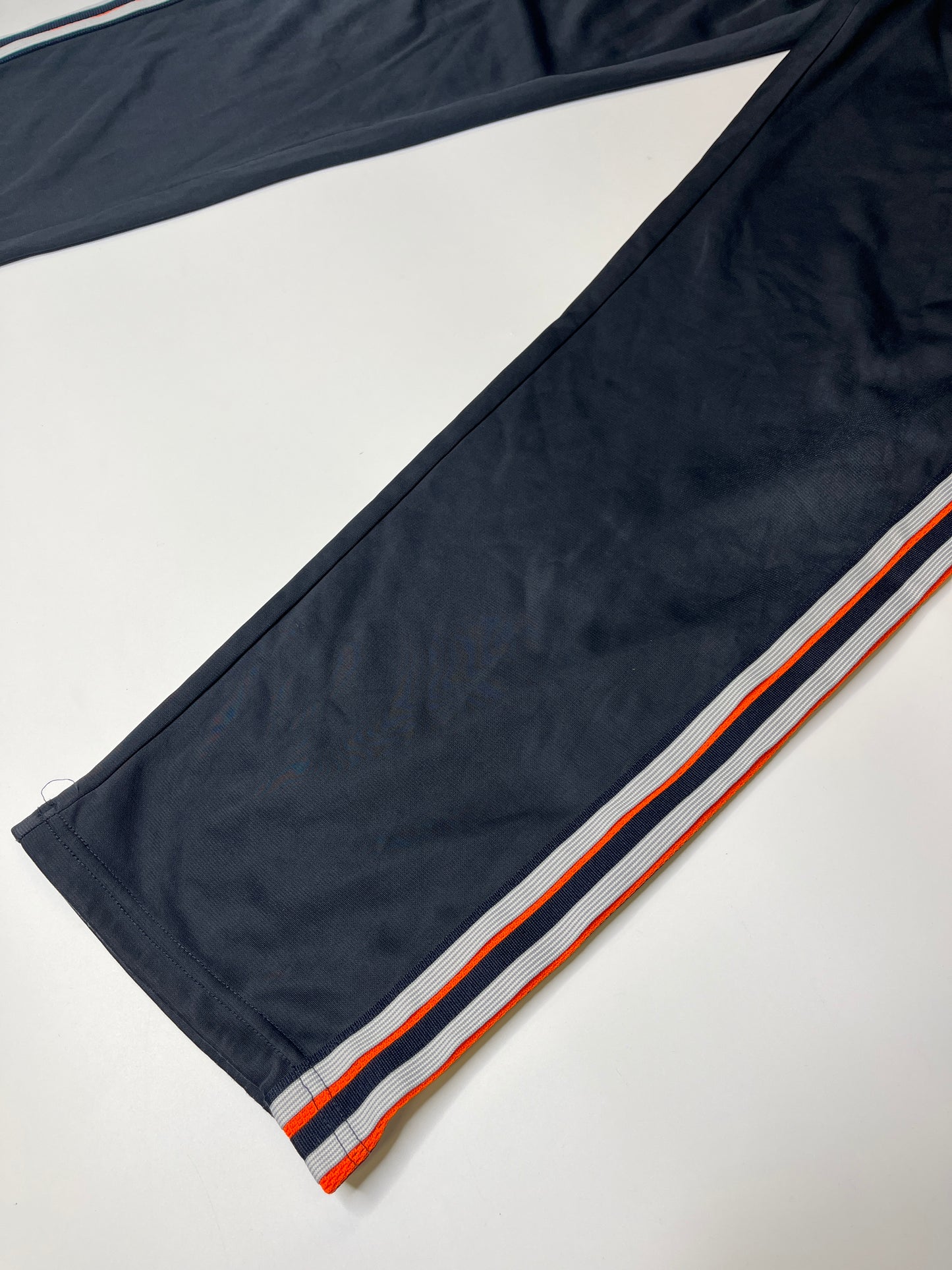 ADIDAS 2000s PANTS  (32/34)