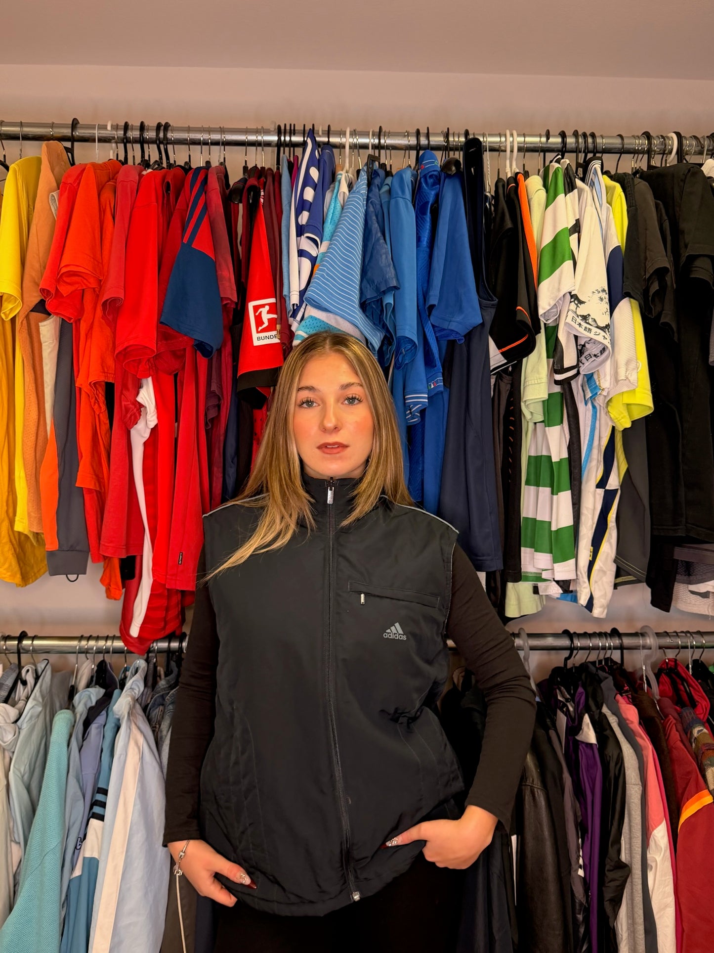 2 in 1 ADIDAS 2000s REVERSIBLE! VEST (M)