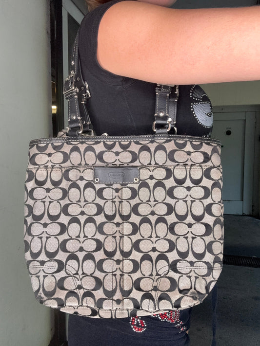 COACH SIGNATURE TOTE BAG – GREY