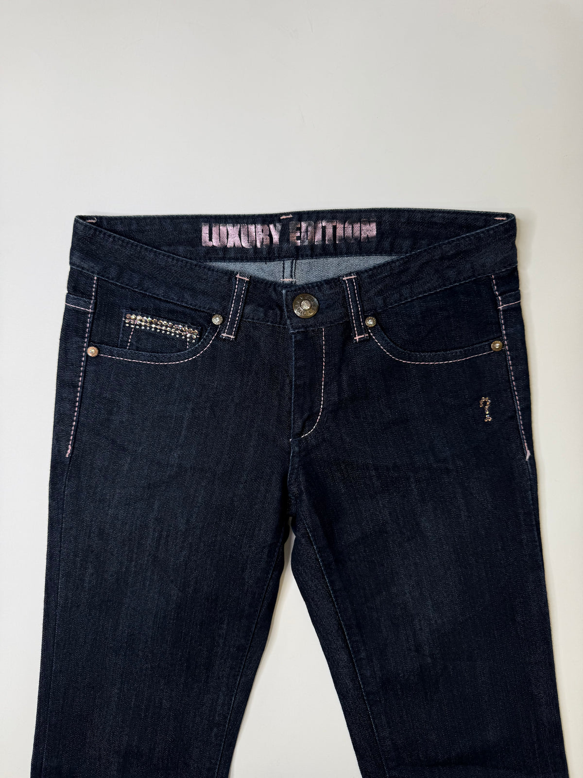GUESS JEANS RHINESTONE LOGO – DARK NAVY (26, ~ s)