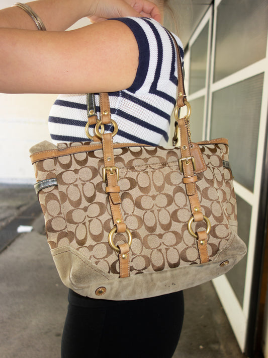 COACH MONOGRAM PURSE