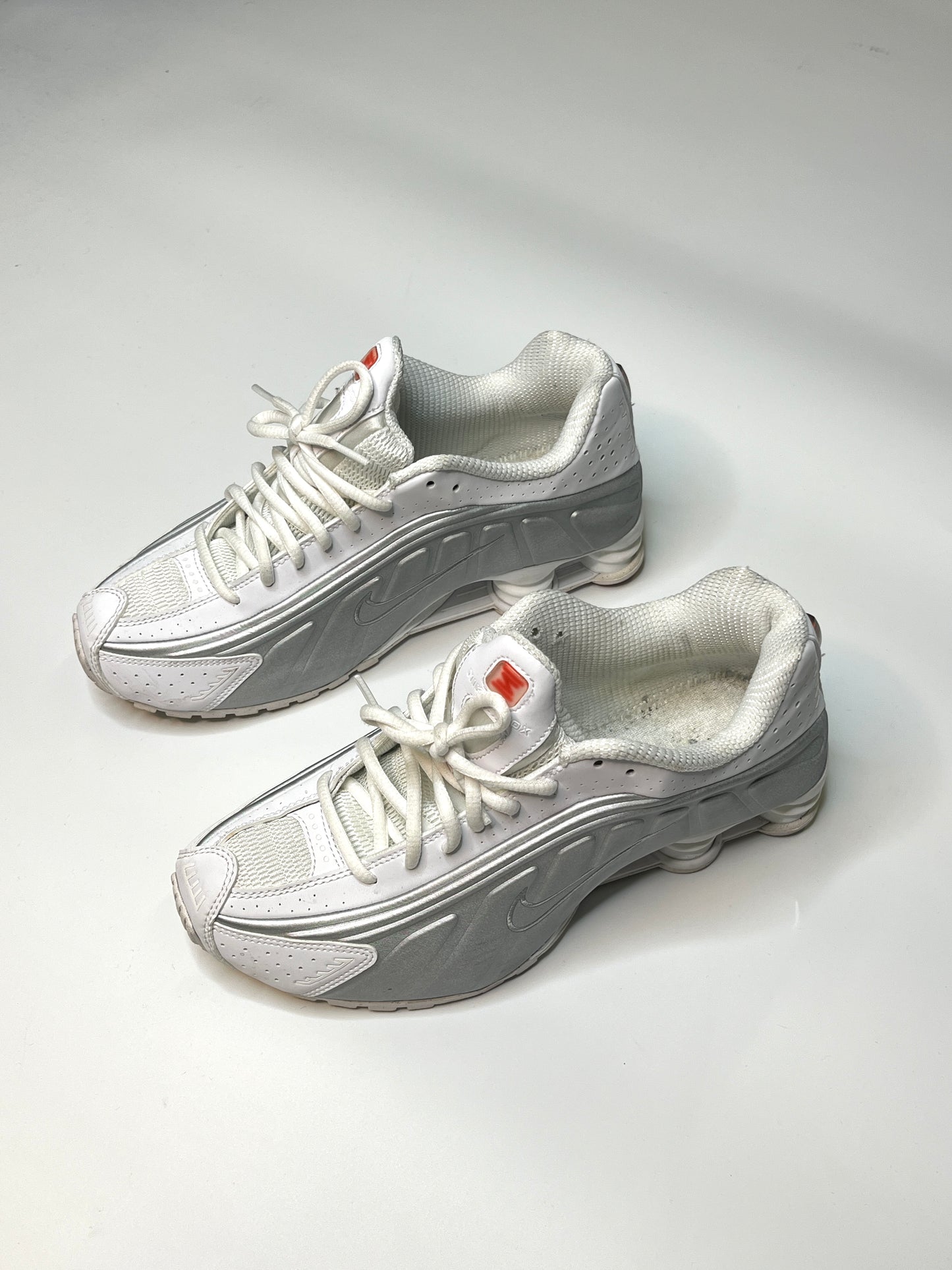 NIKE SHOX R4 (41)