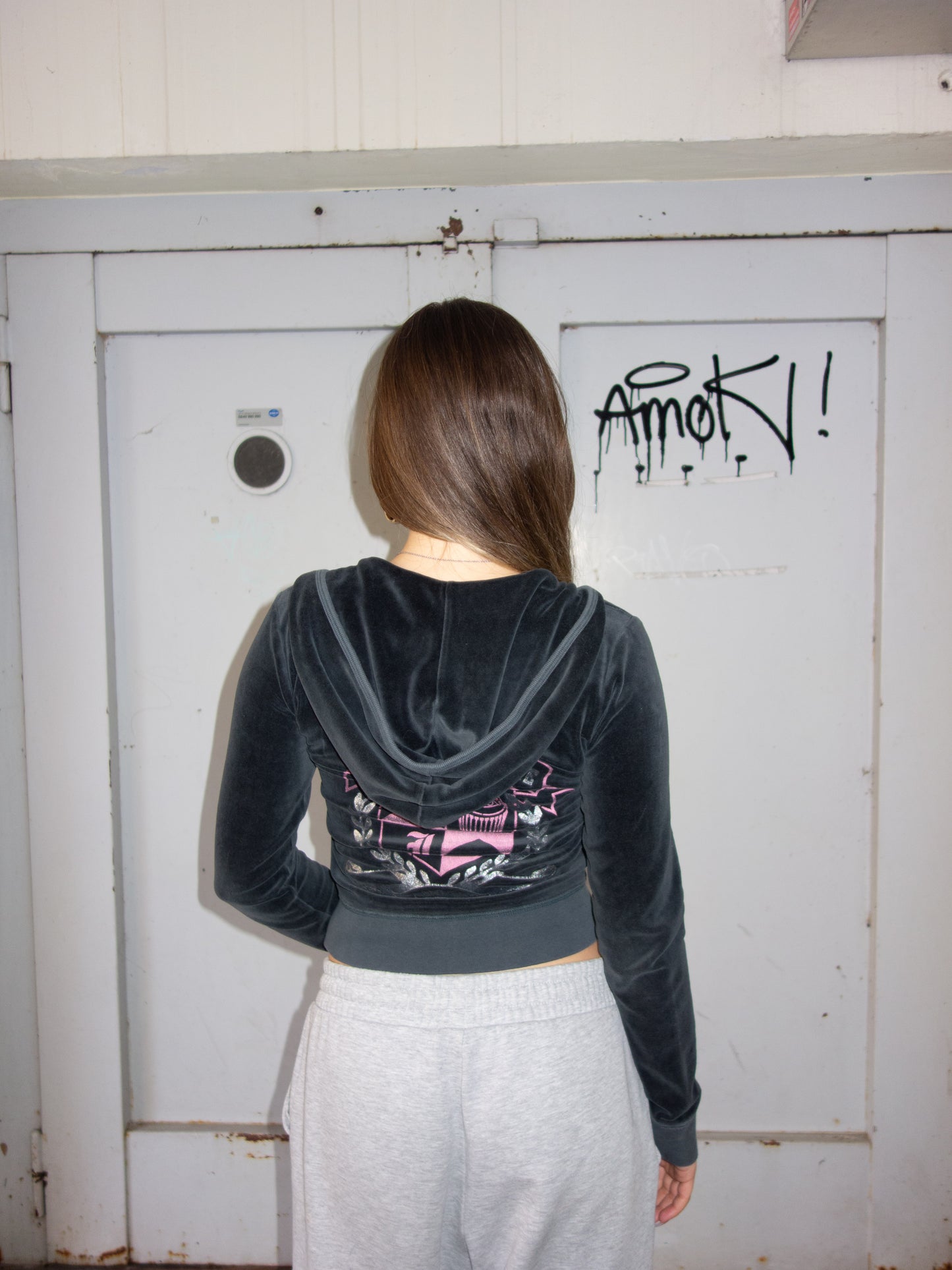 JUICY COUTURE ZIPPER DARK GREY 2000s (S)