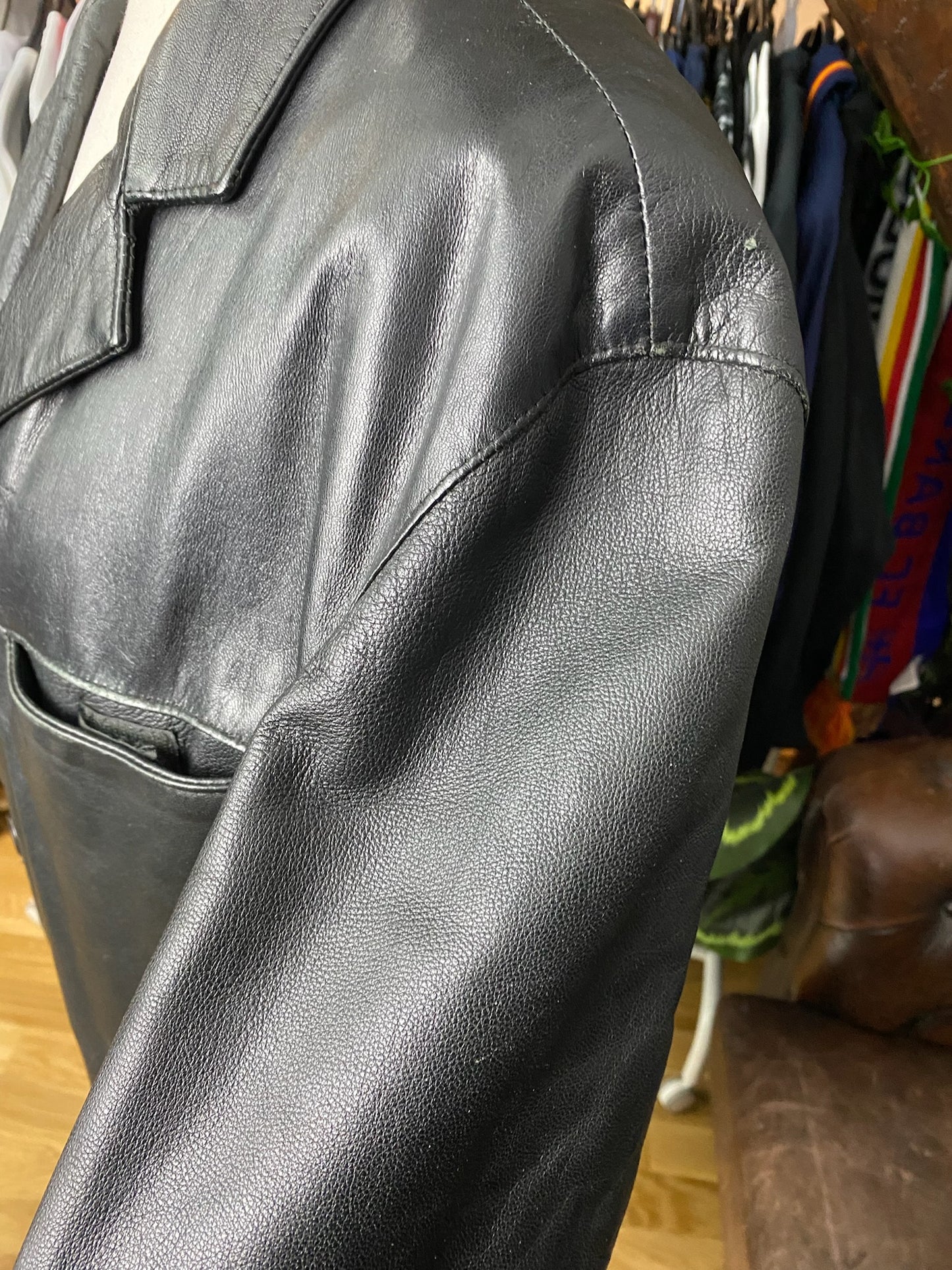 REAL LEATHER COAT (M)