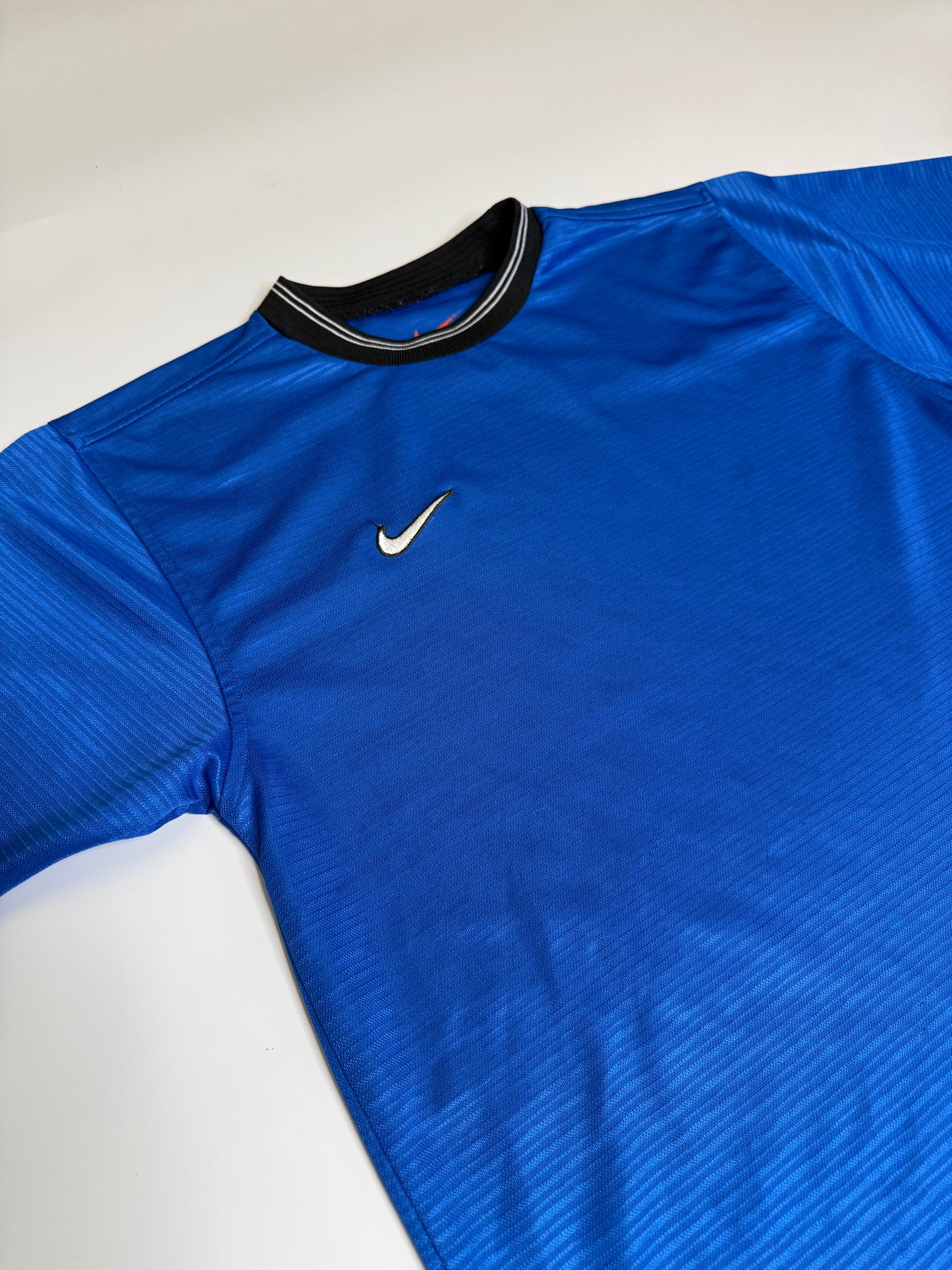 VINTAGE NIKE "TEAM" SHIRT (L/XL)