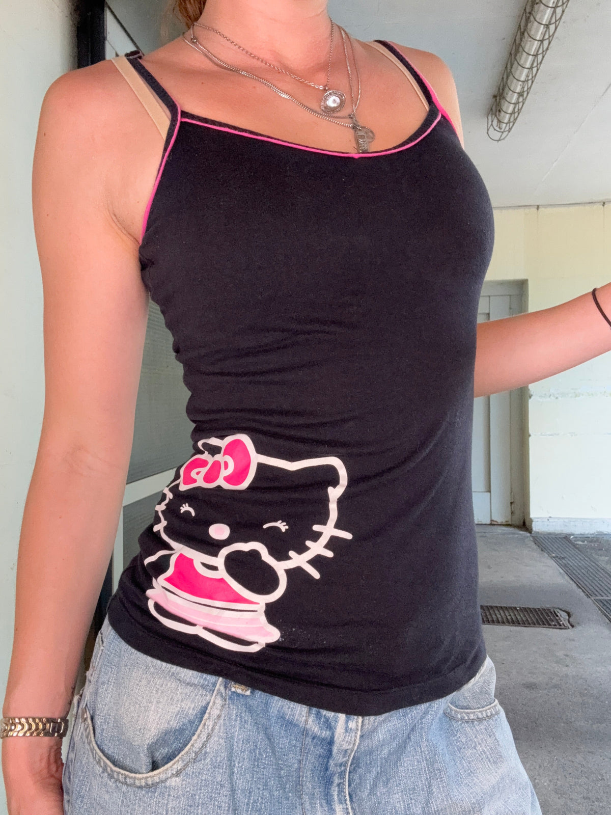 HELLO KITTY VINTAGE GRAPHIC CAMI TANK