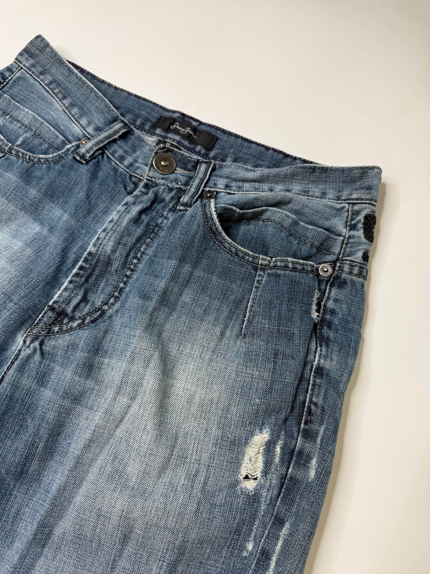 SEAN JOHN DISTRESSED JEANS (BLUE) (30)