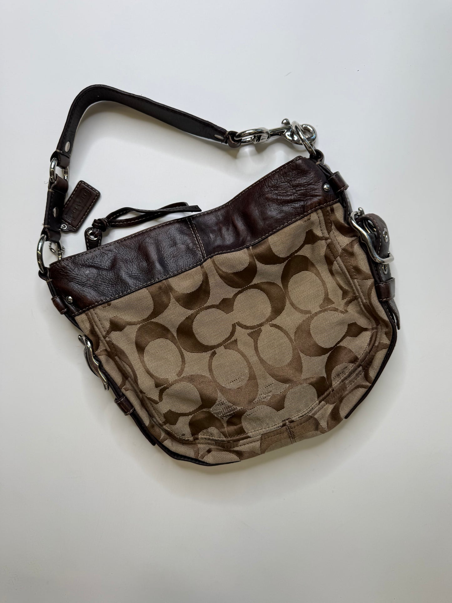 COACH SIGNATURE HOBO BAG – TAUPE BROWN