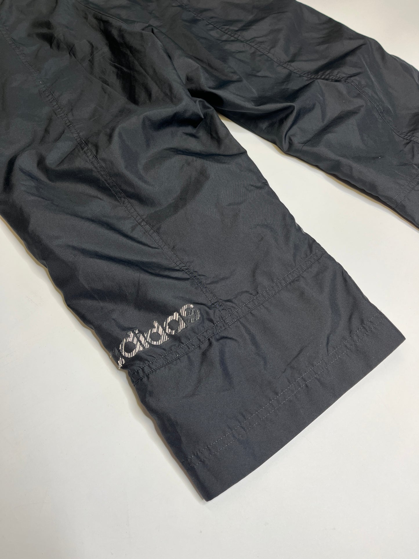 ADIDAS 3/4  PANTS (S-M)