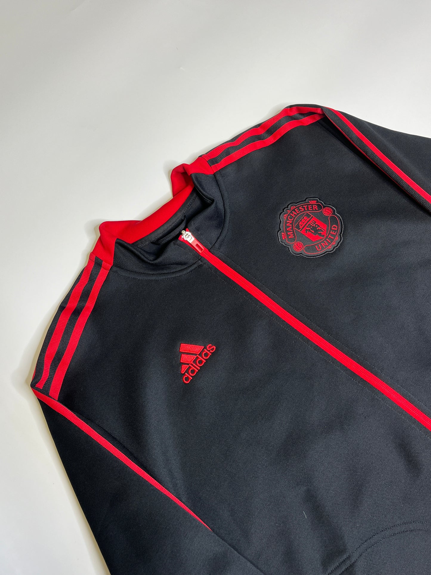ADIDAS X MANCHESTER UNITED ZIPPER (XL)