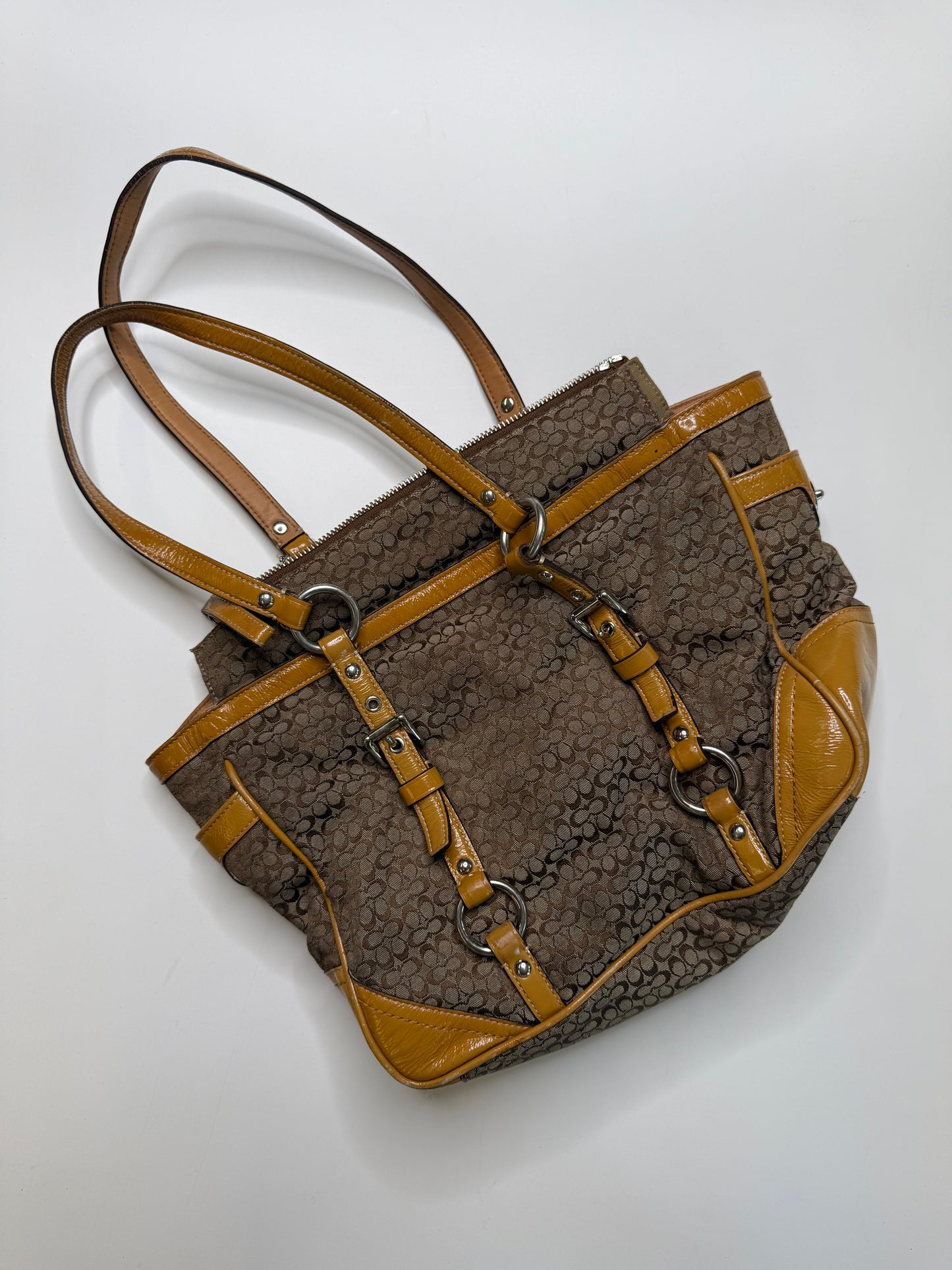 COACH VINTAGE SIGNATURE CANVAS BUCKLE STRAP TOTE BAG