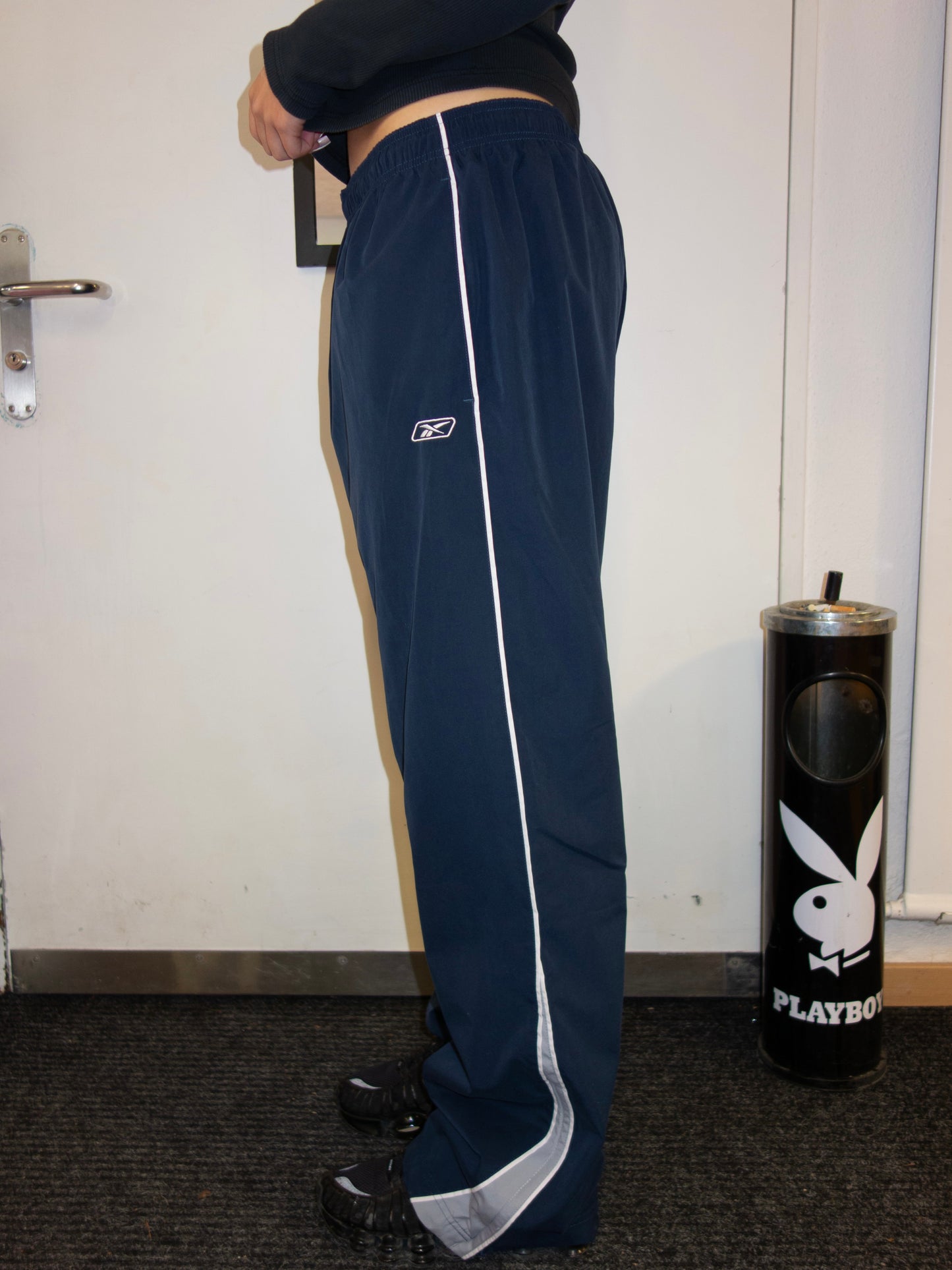 REEBOK PANTS (L)