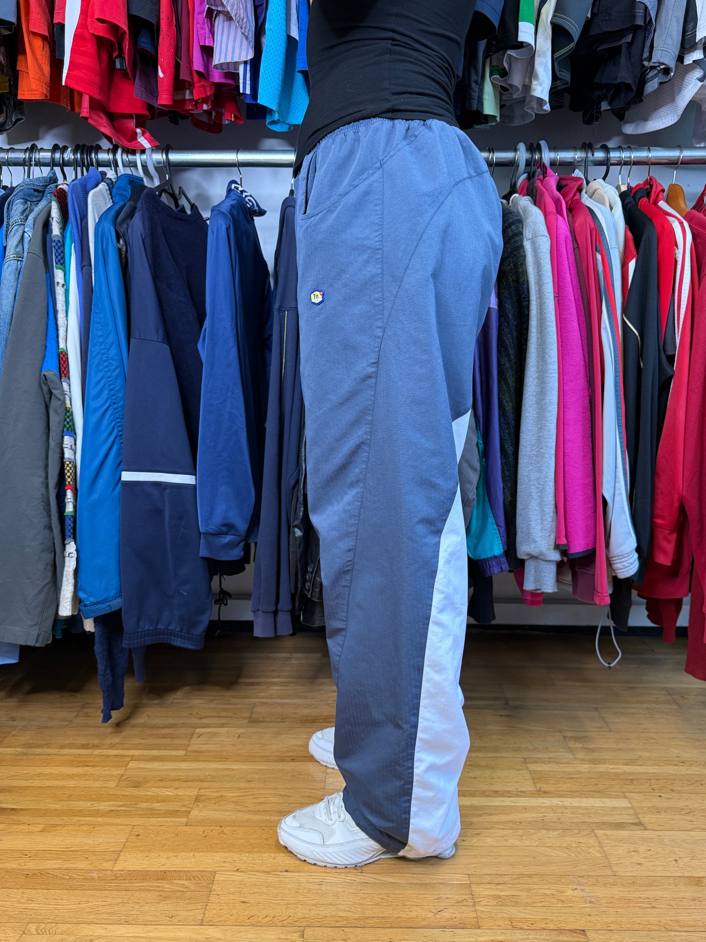 RARE (!) NIKE TN TRACK PANTS  (L)