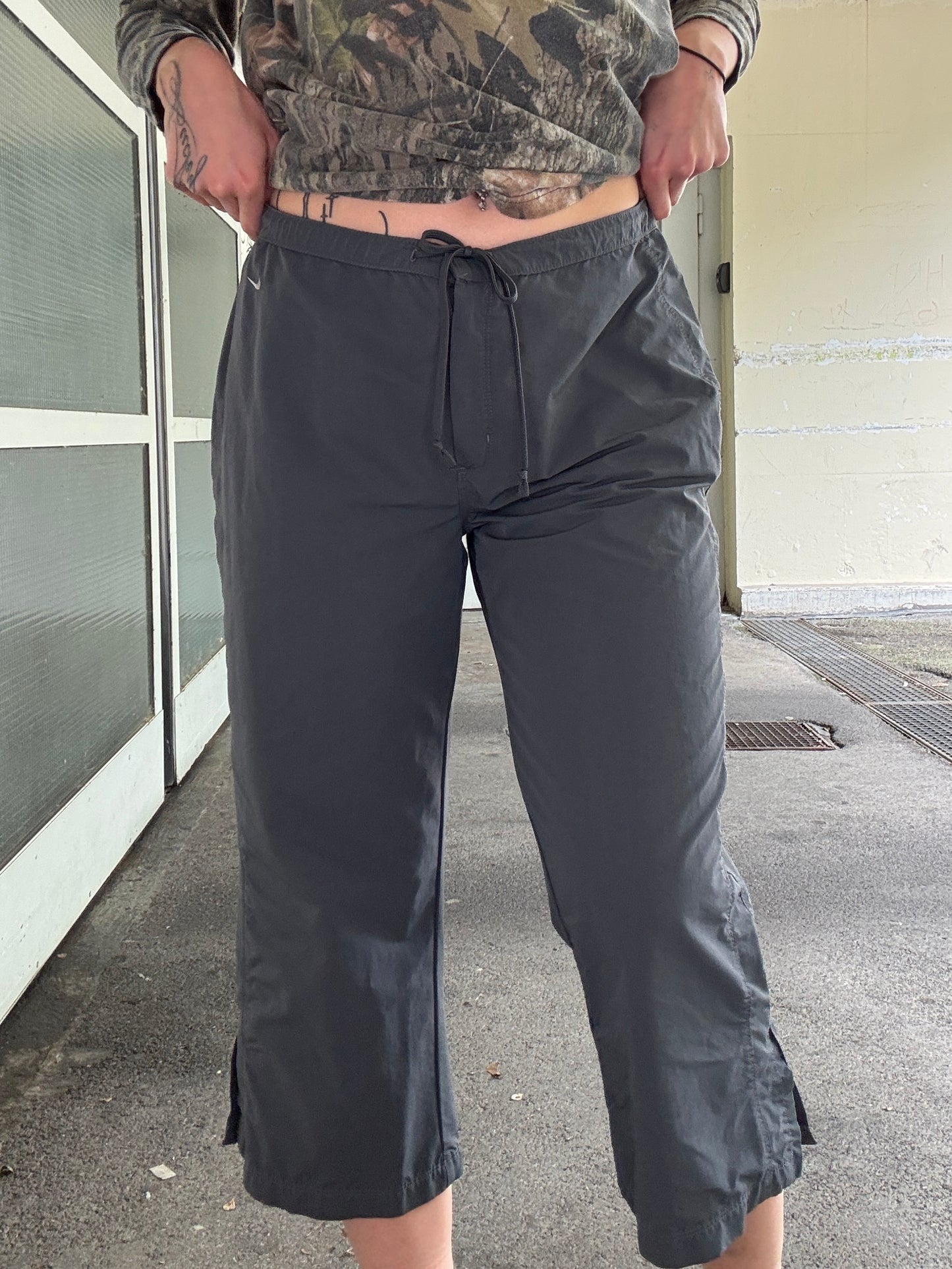 VINTAGE 2000s NIKE 3/4 PANTS (L)