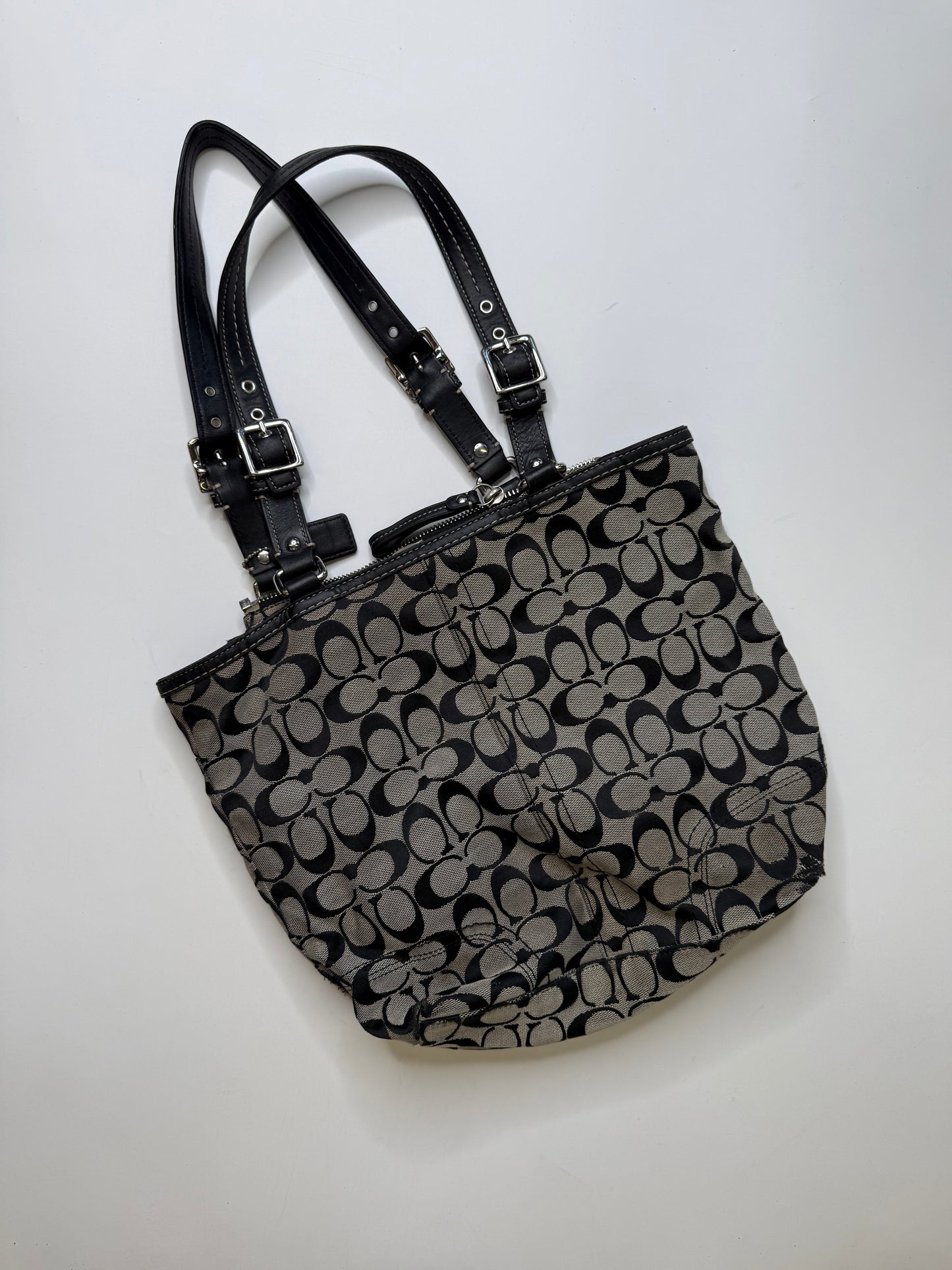 COACH SIGNATURE TOTE BAG – GREY