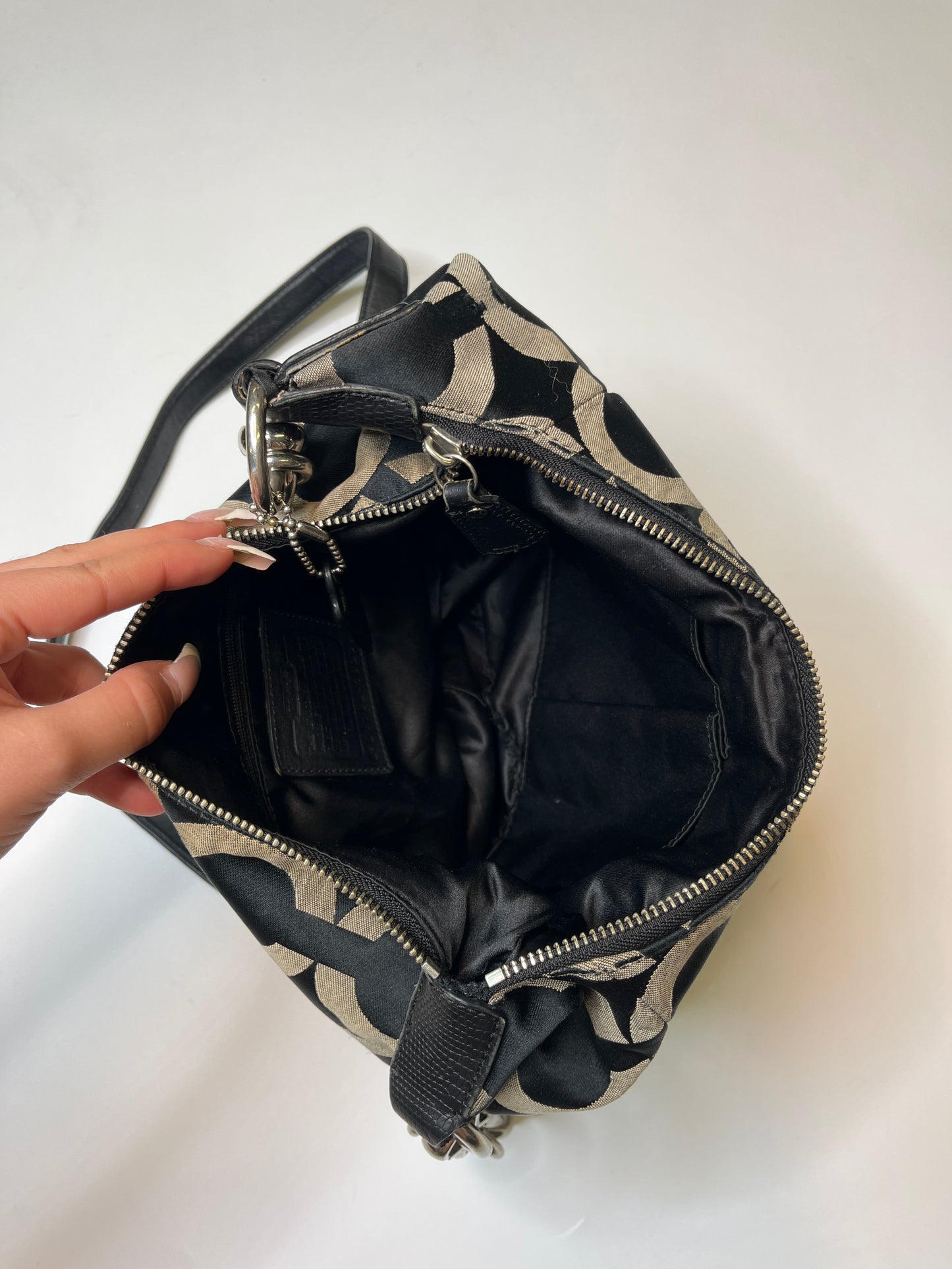 COACH MONOGRAM PURSE LEATHER