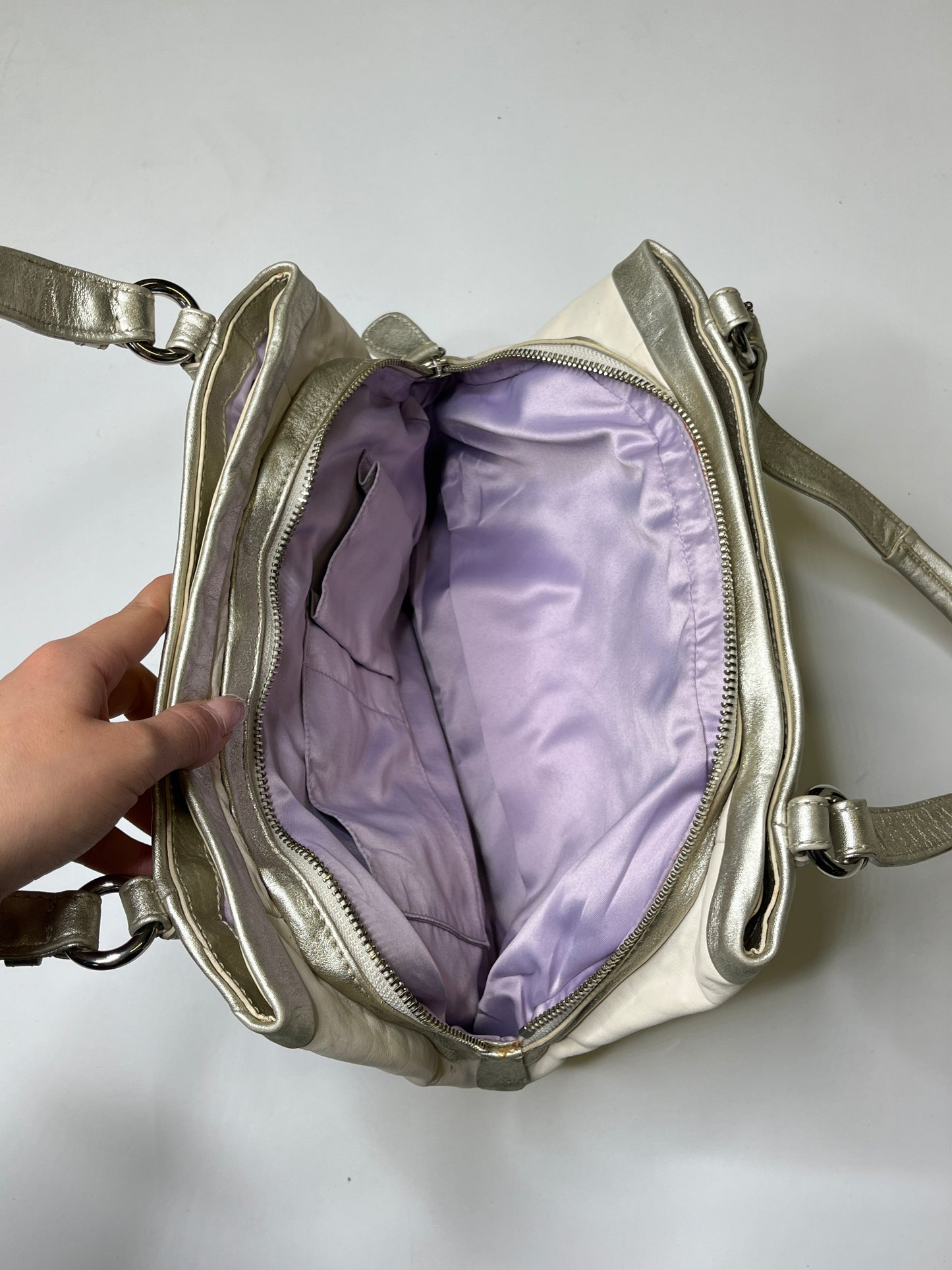 WHITE/SILVER LEATHER COACH PURSE