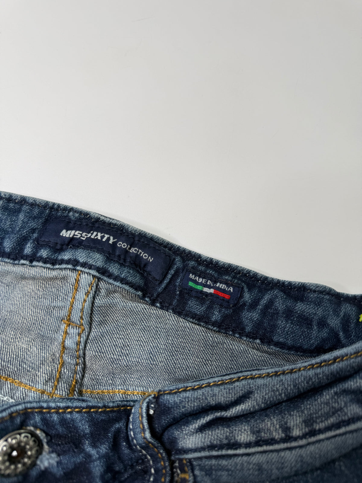 MISS SIXTY FLARED JEANS MEDIUM BLUE (28)