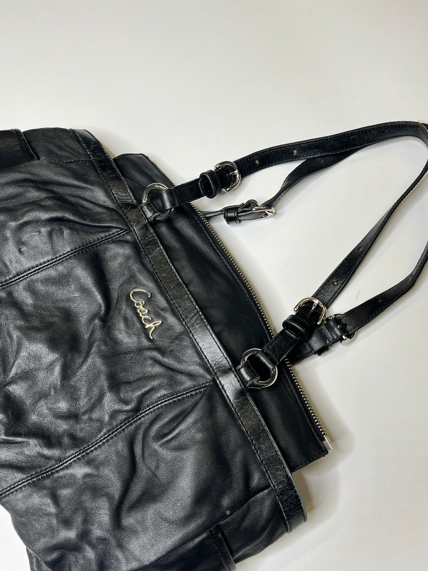 BLACK LEATHER COACH PURSE
