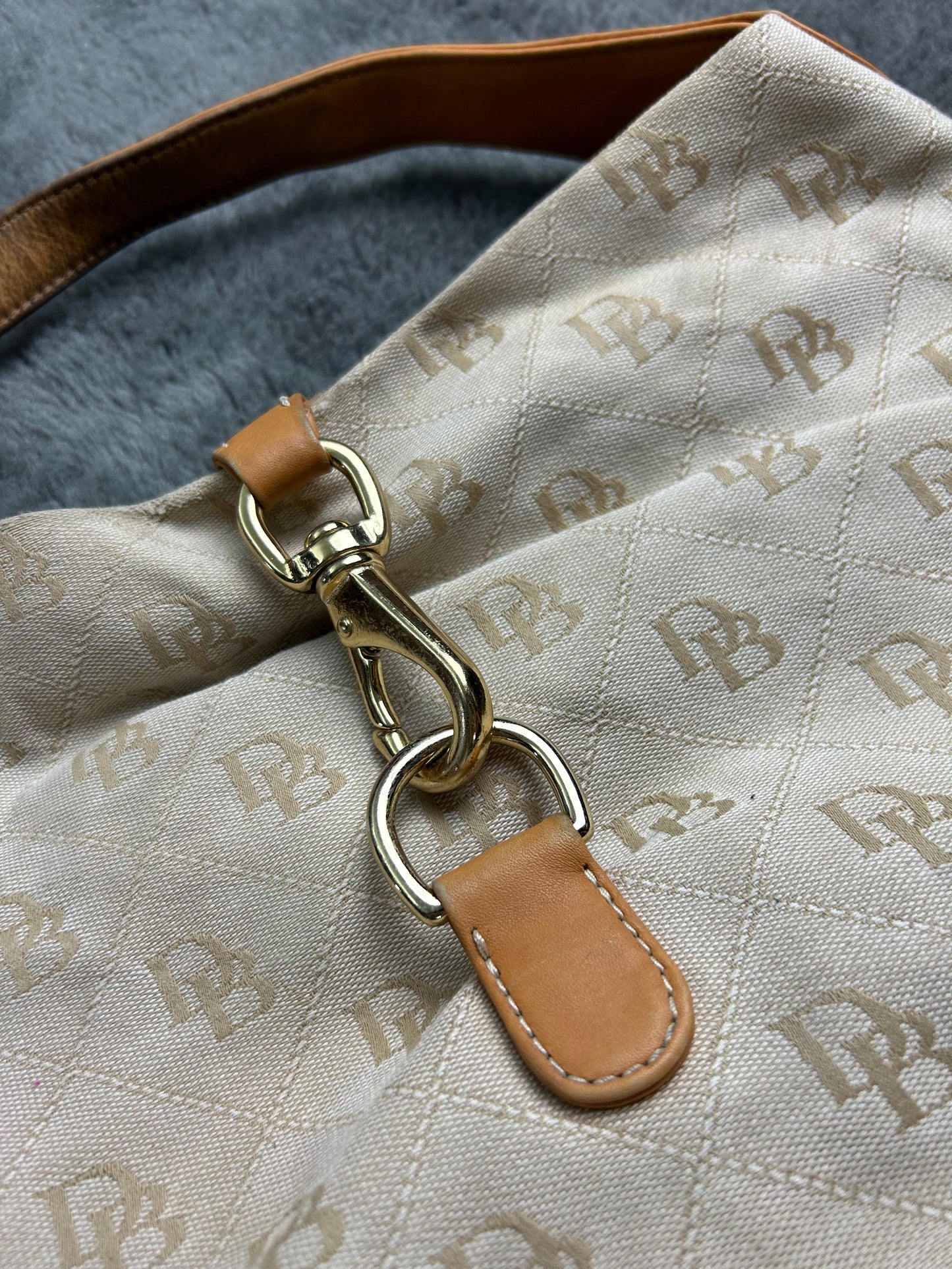 DOONEY & BOURKE BAG