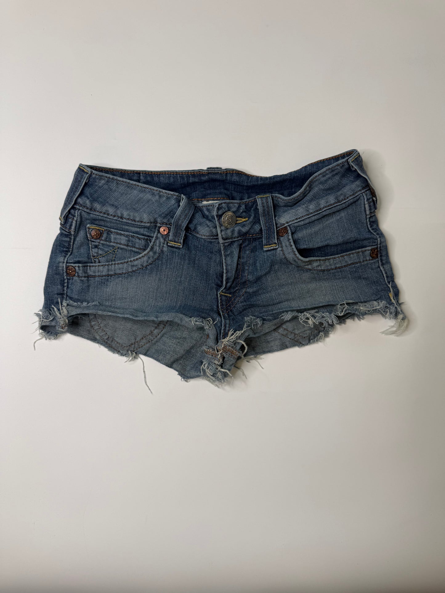 TRUE RELIGION VINTAGE FLAP POCKET DENIM SHORTS