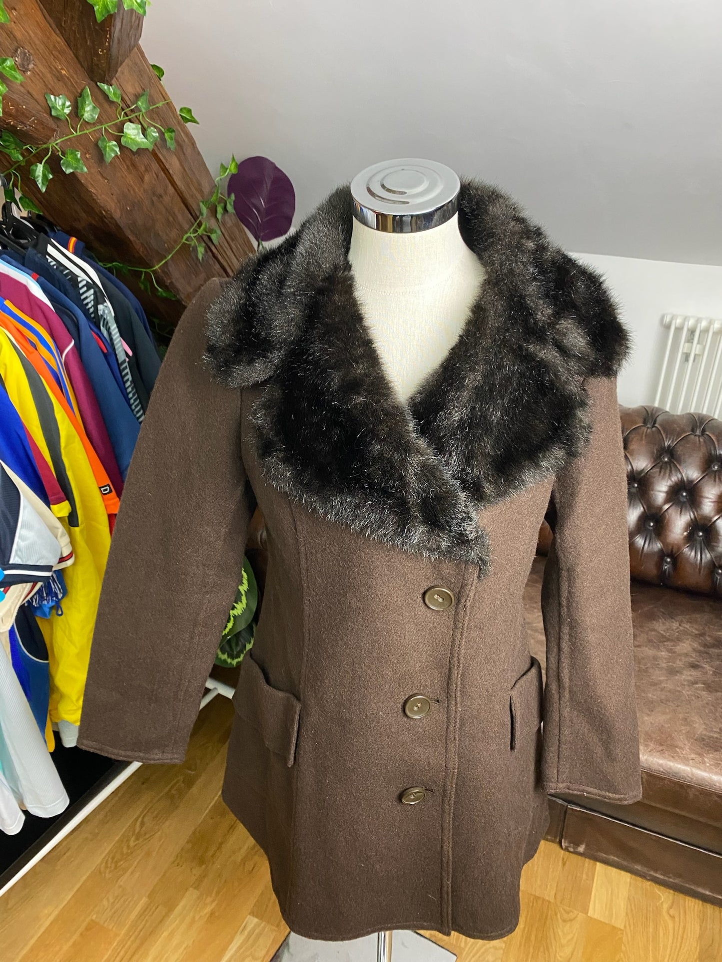 FAUX FUR NECK COAT (M)