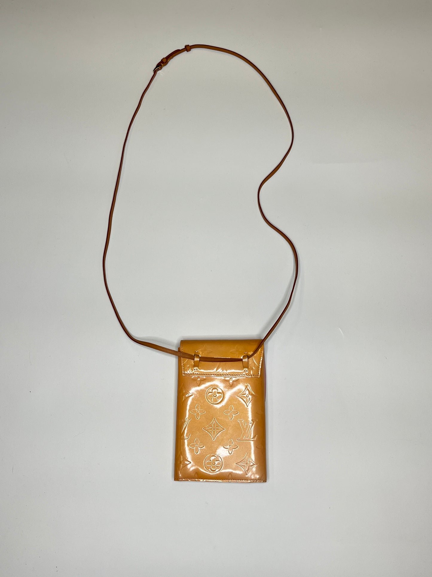 LOUIS VUITTON DOUBLE PHONE POUCH VERNIS
