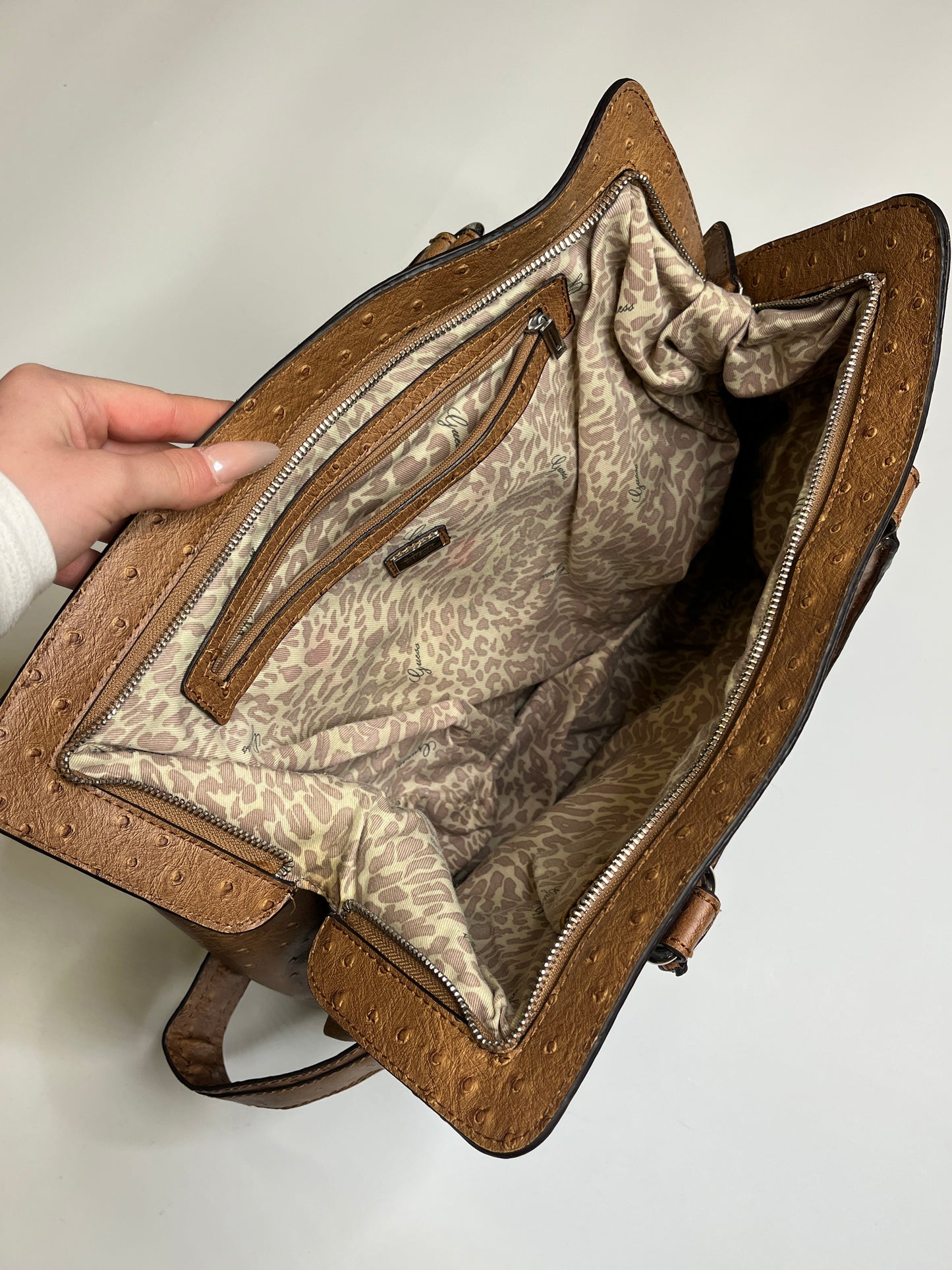 RARE GUESS PURSE