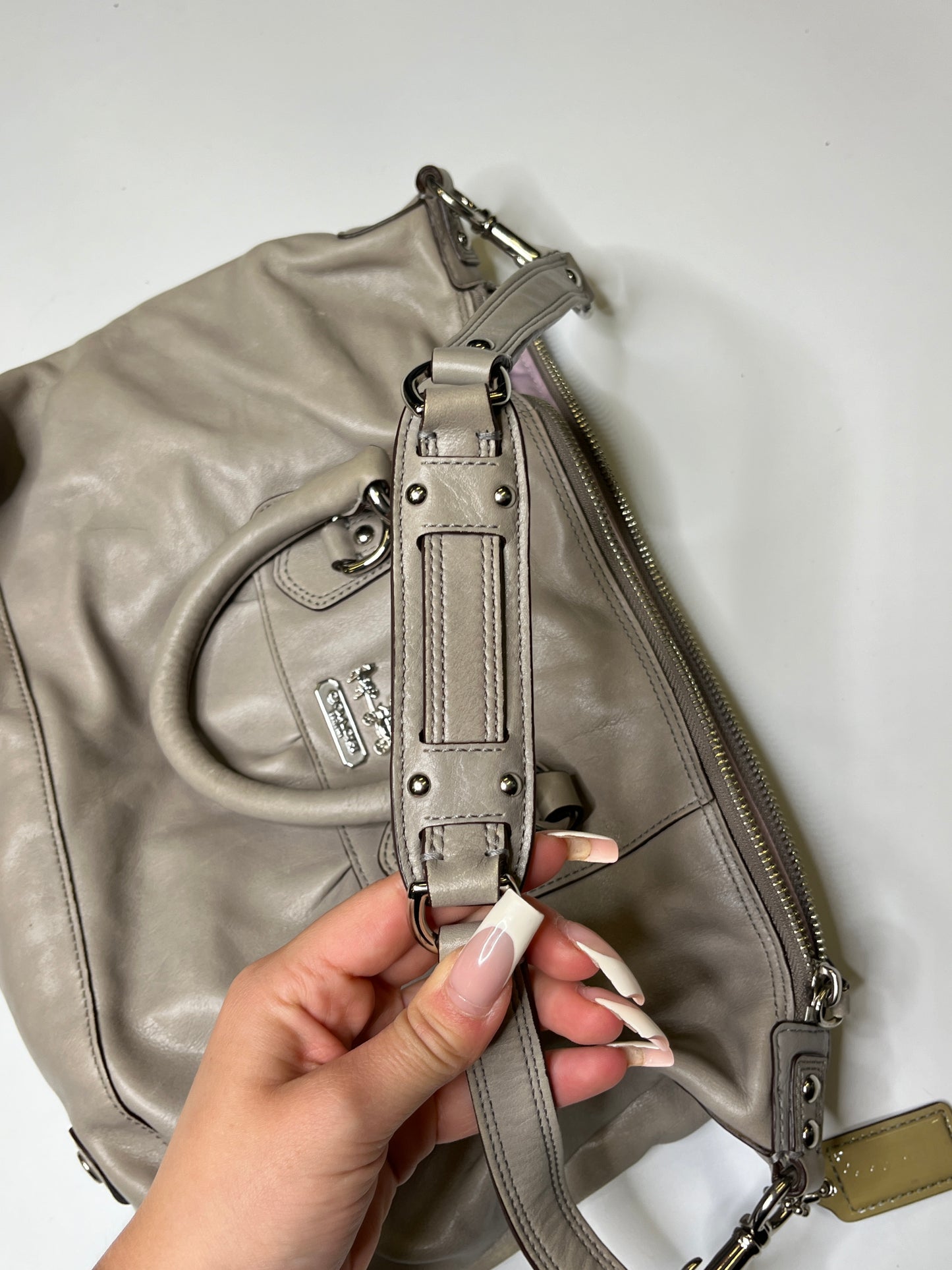 GREY LEATHER COACH PURSE