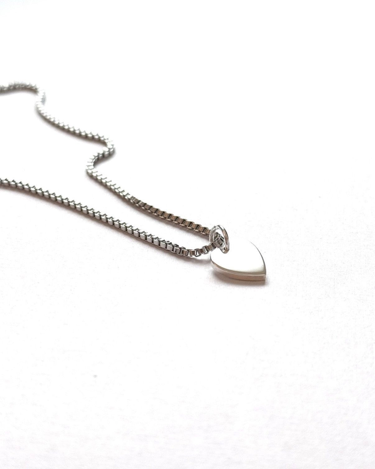 GUCCI SILVER HEART TAG VINTAGE NECKLACE