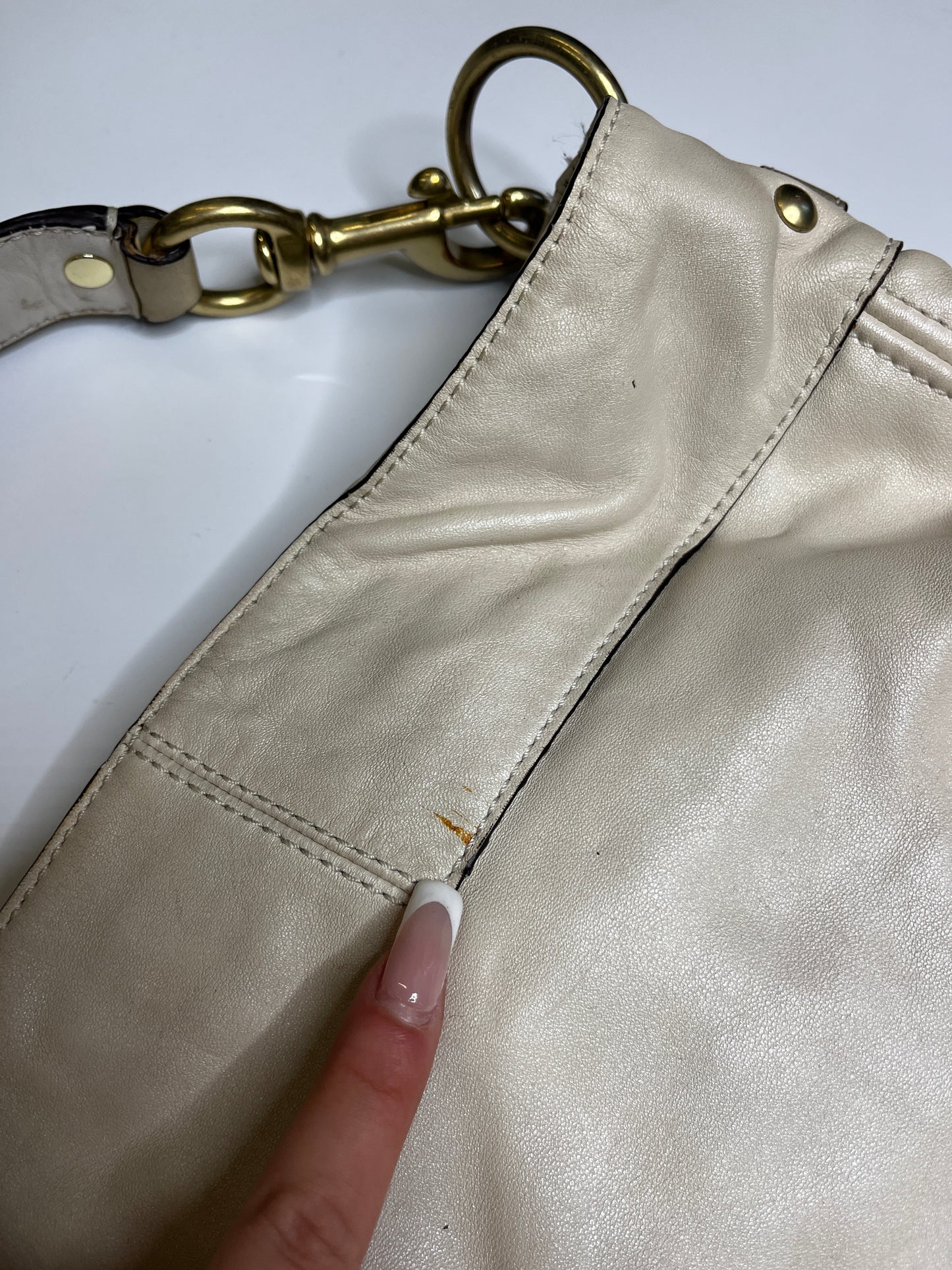 COACH PURSE WHITE LEATHER