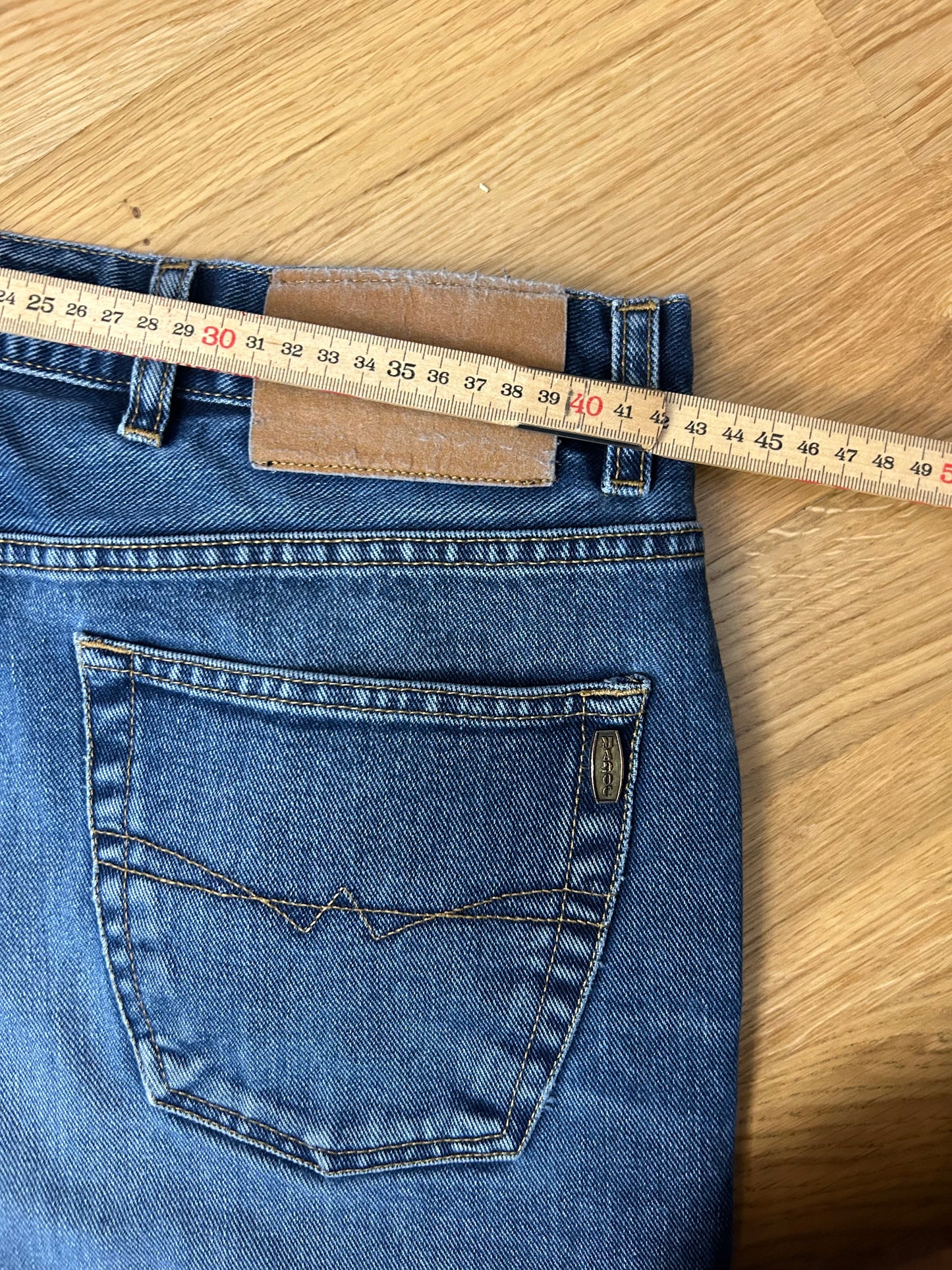 MADOC JEANS (37/32)