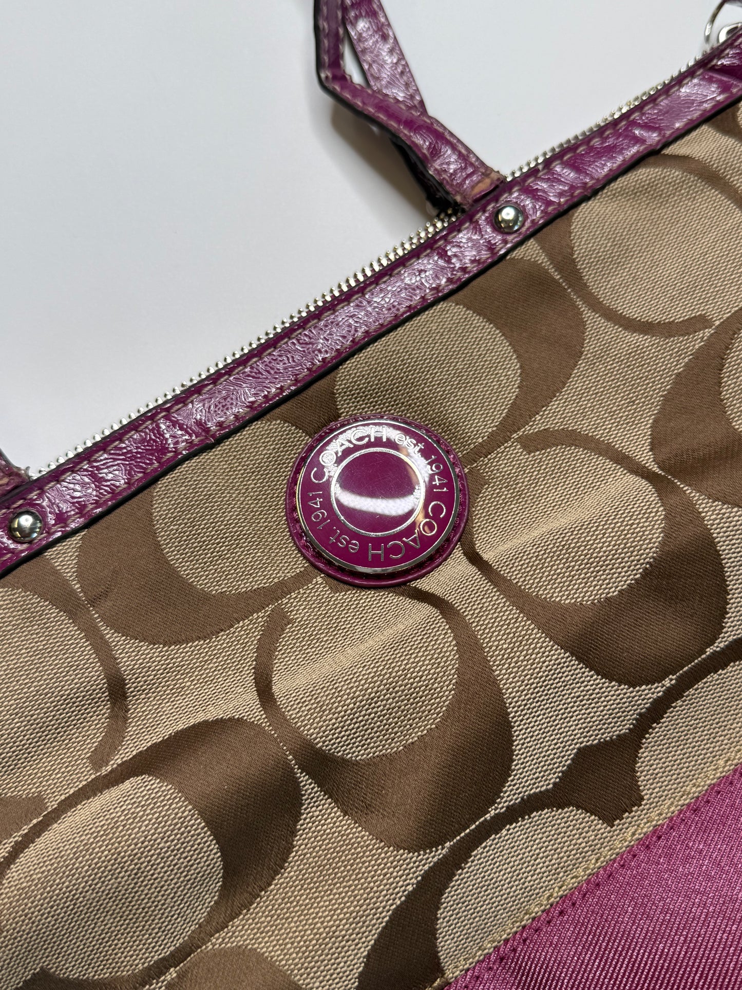 COACH VINTAGE SIGNATURE CANVAS MAGENTA TRIM TOTE BAG