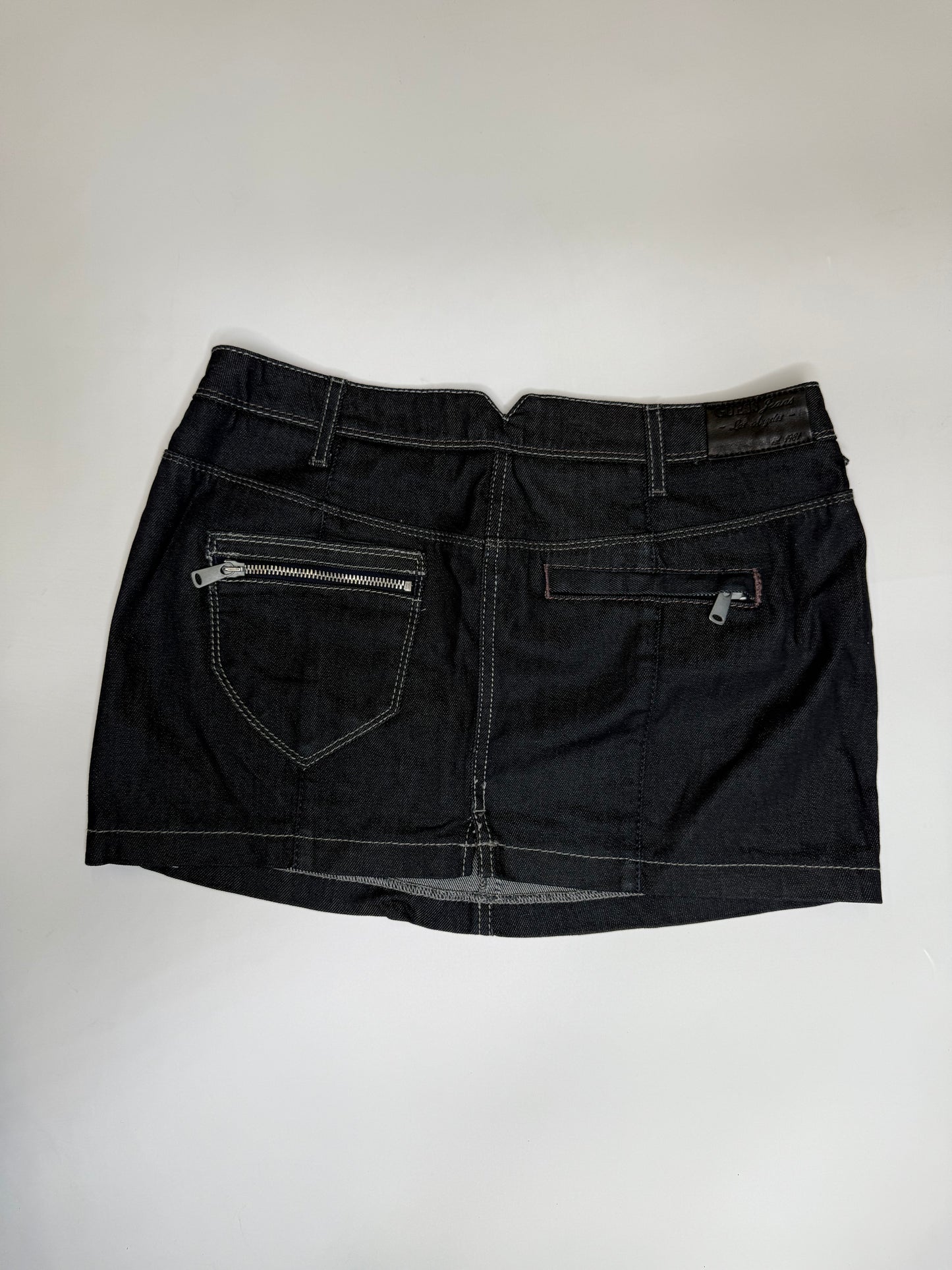 VINTAGE GUESS JEANS SKIRT (29, ~S-M)