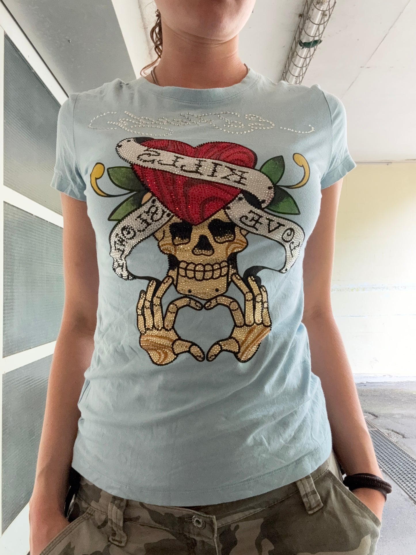 VINTAGE ED HARDY "LOVE KILLS SLOWLY" SHIRT (M)
