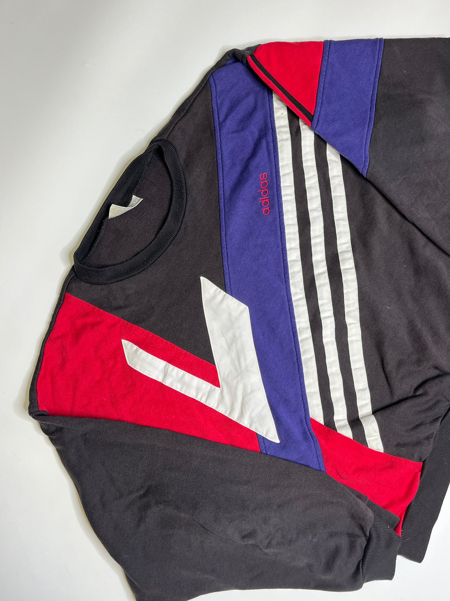 ADIDAS SWEATER (~M)