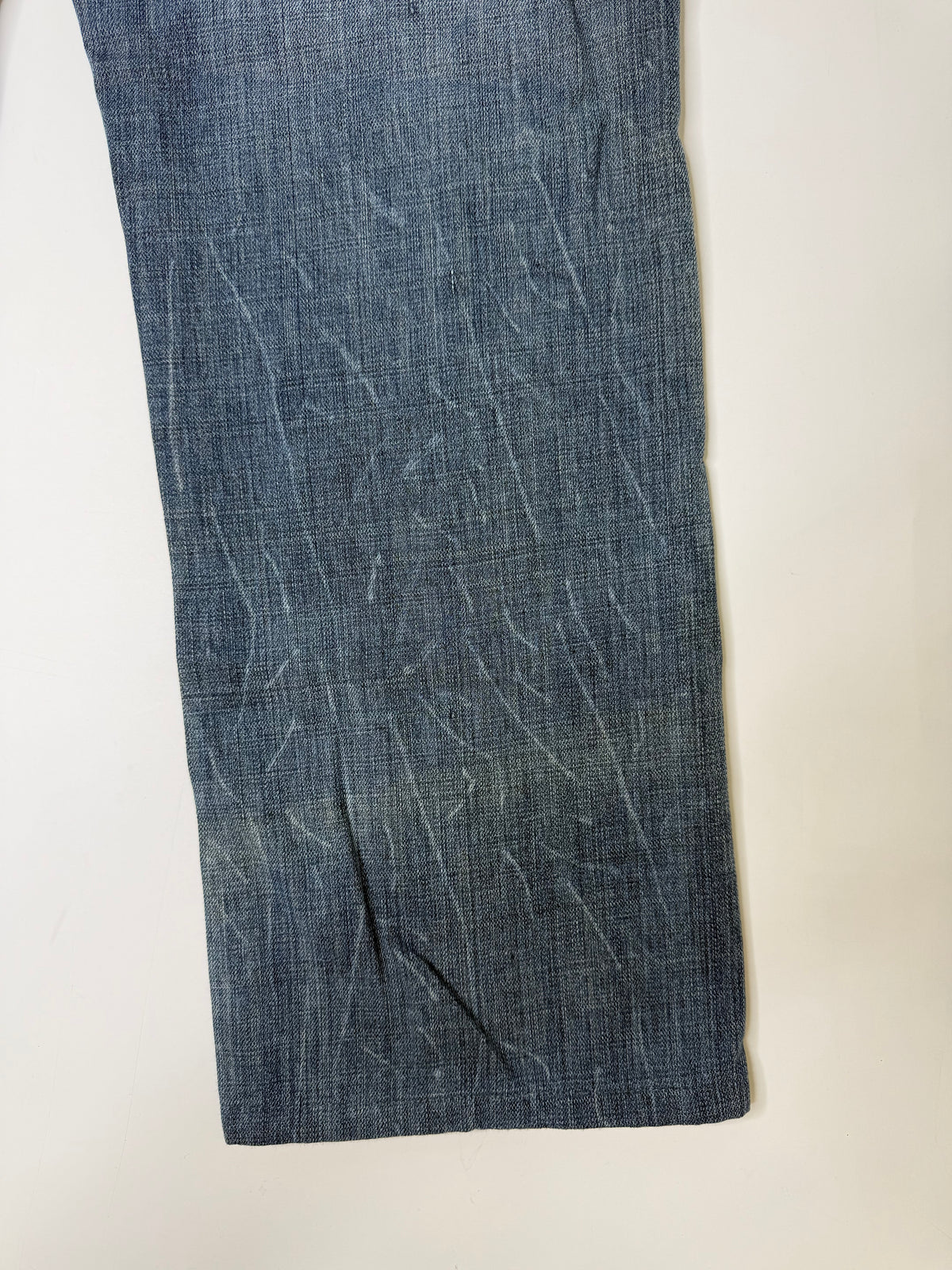 SEAN JOHN DISTRESSED JEANS (BLUE) (30)