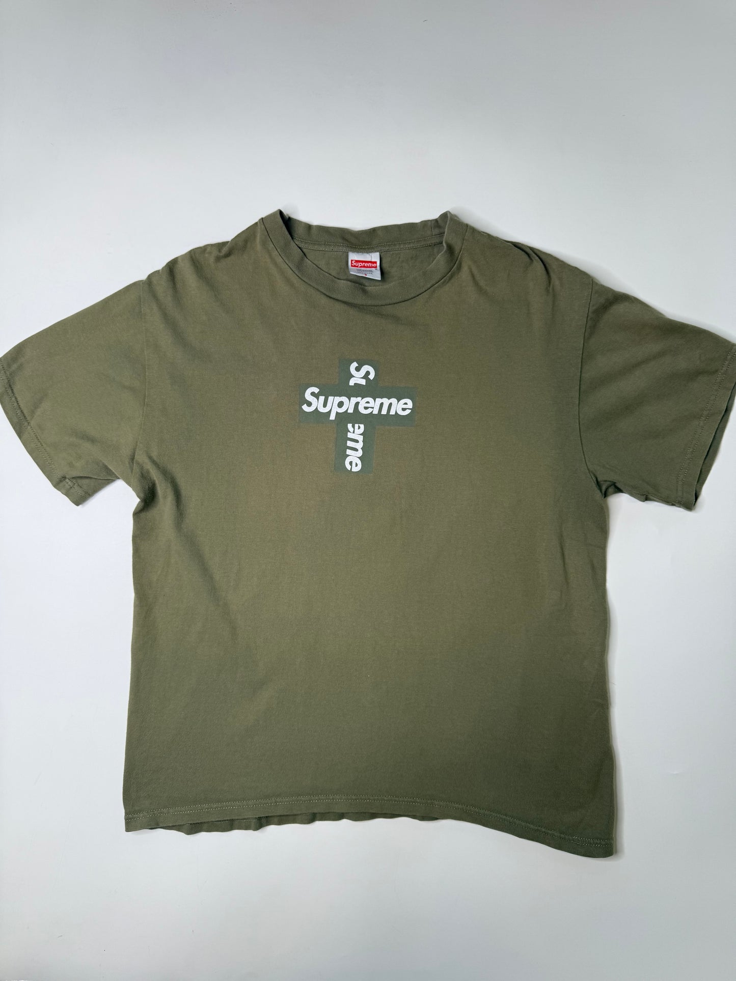SUPREME CROSS BOX LOGO TEE OLIVE (S)