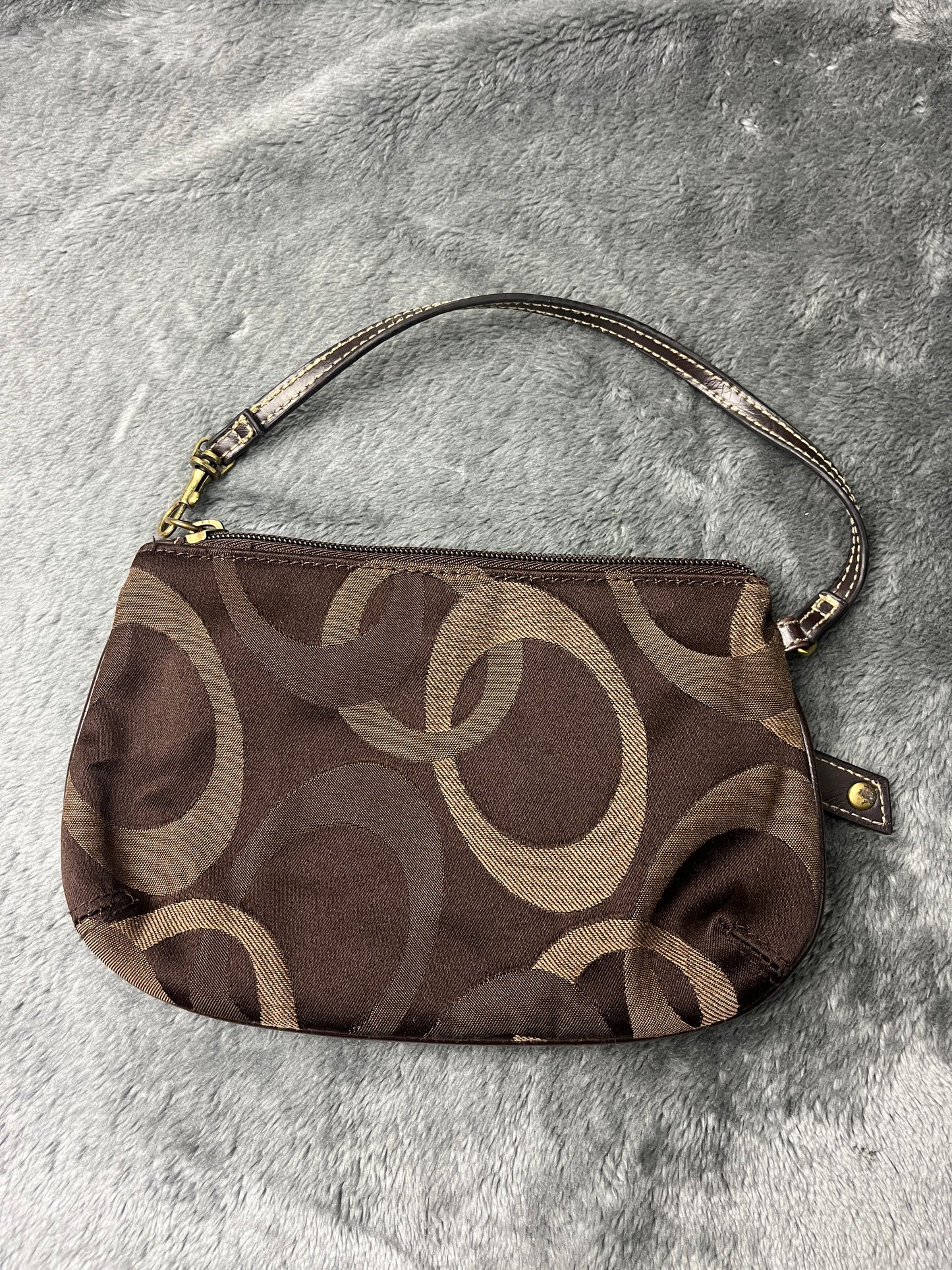 COACH WRISTLET BROWN